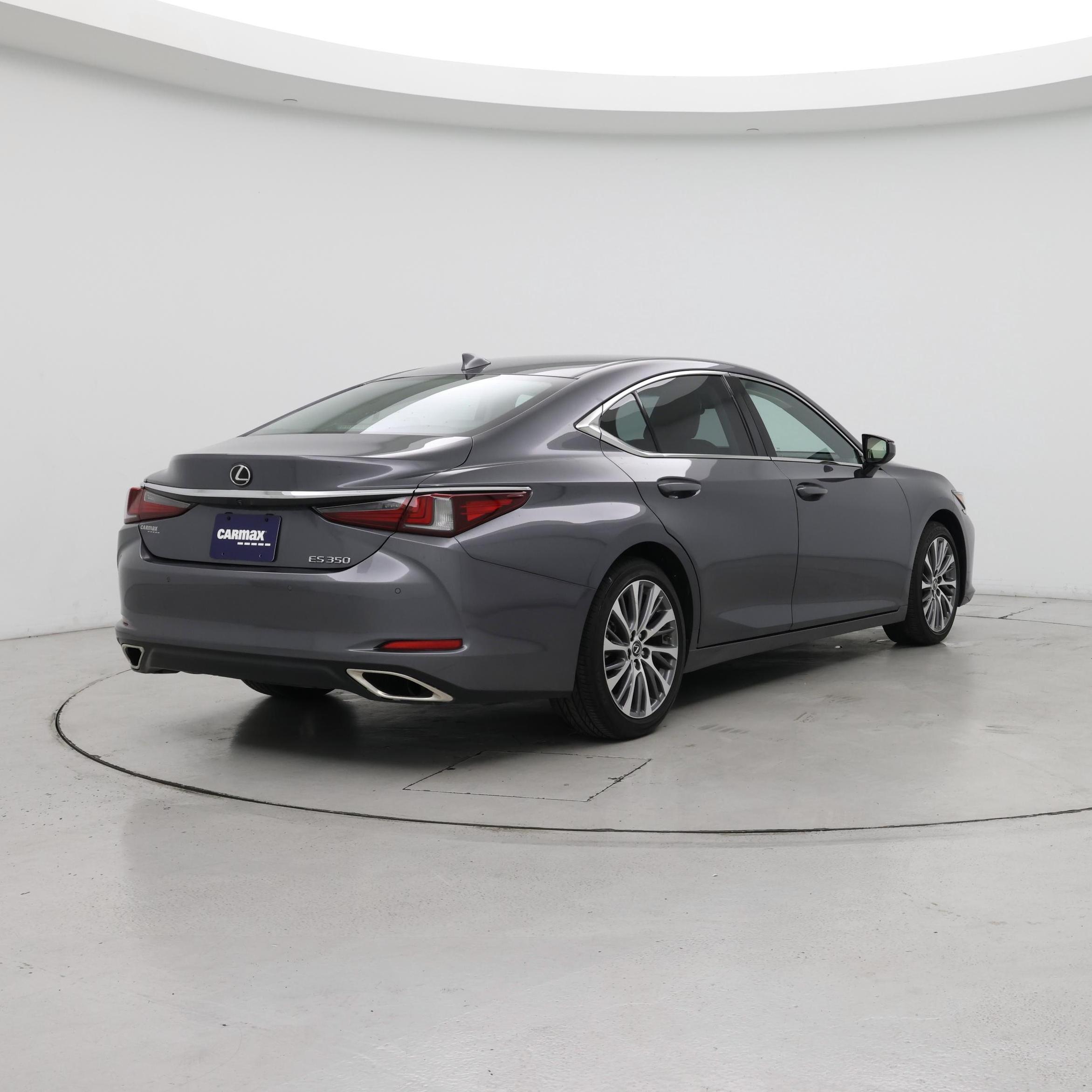 Thumbnail: 2019 Lexus ES - 8