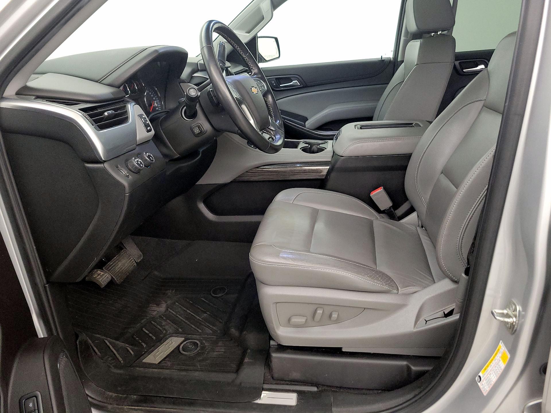 Thumbnail: 2020 Chevrolet Suburban - 11