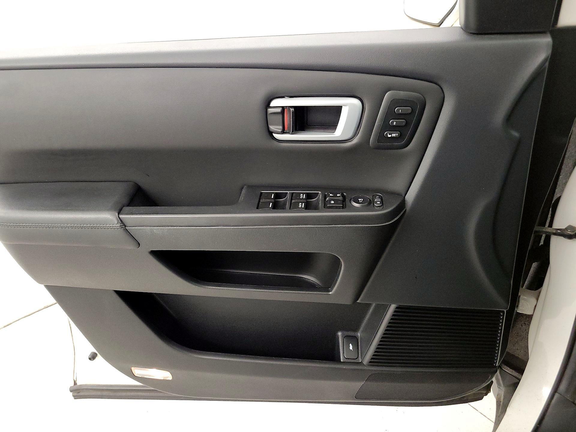 Thumbnail: 2014 Honda Pilot - 12