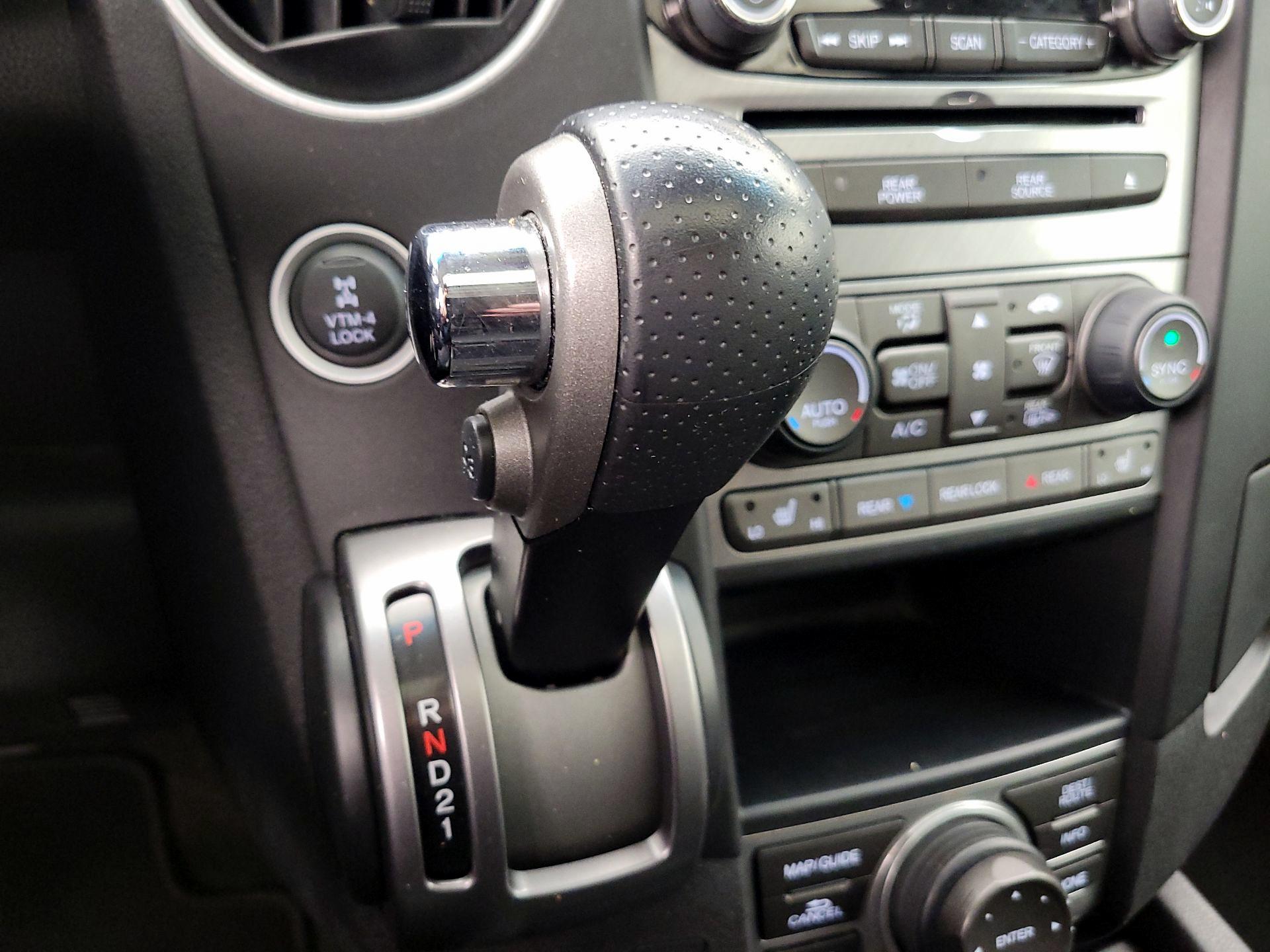 Thumbnail: 2014 Honda Pilot - 17