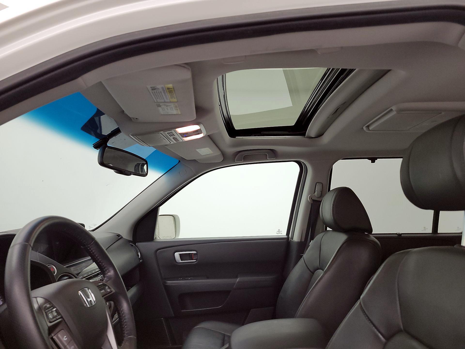 Thumbnail: 2014 Honda Pilot - 19