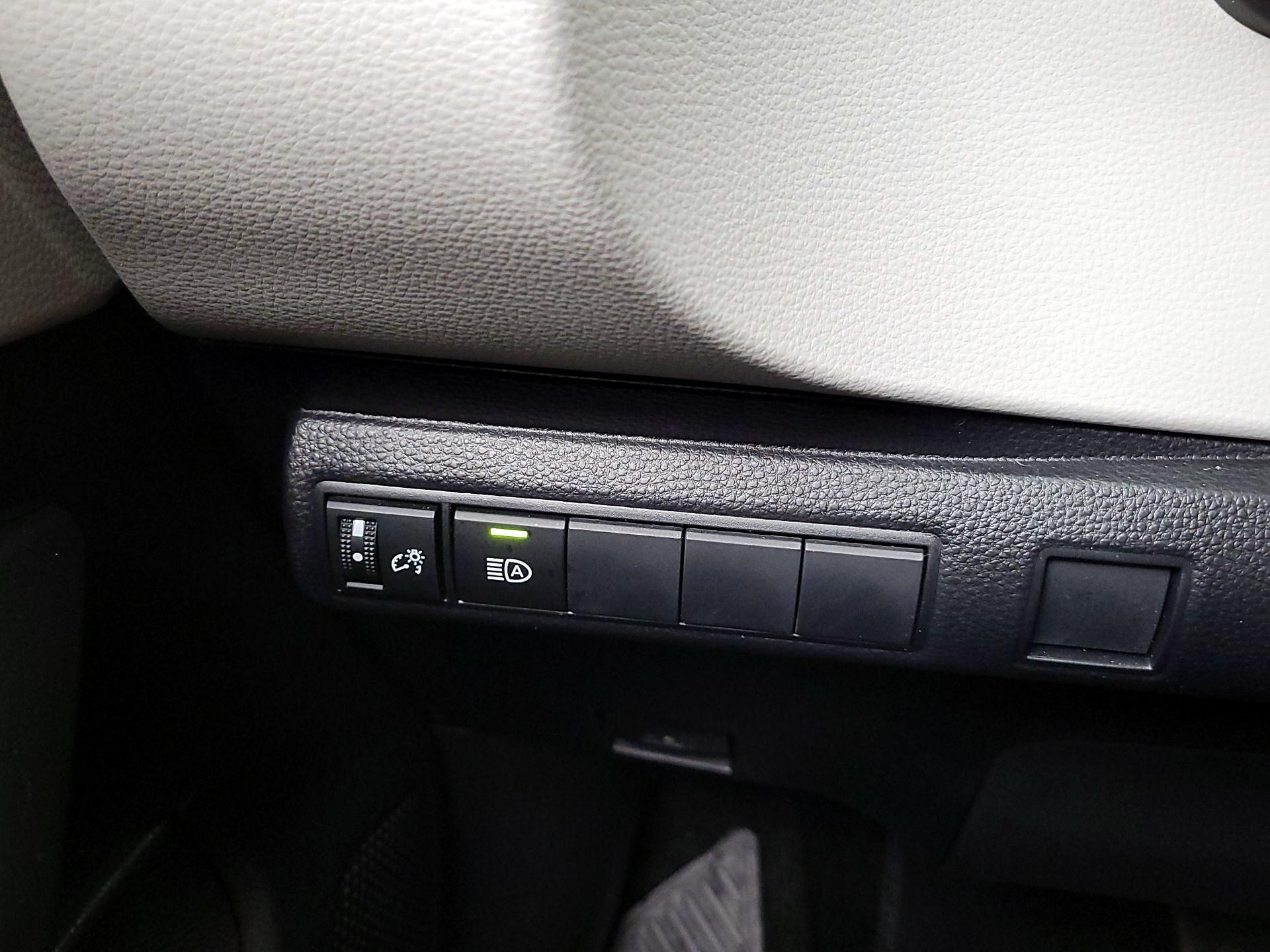 Thumbnail: 2024 Toyota Corolla - 13