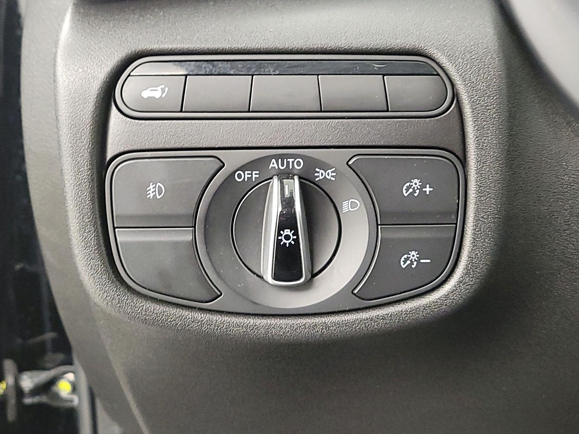 Thumbnail: 2019 INFINITI QX50 - 13