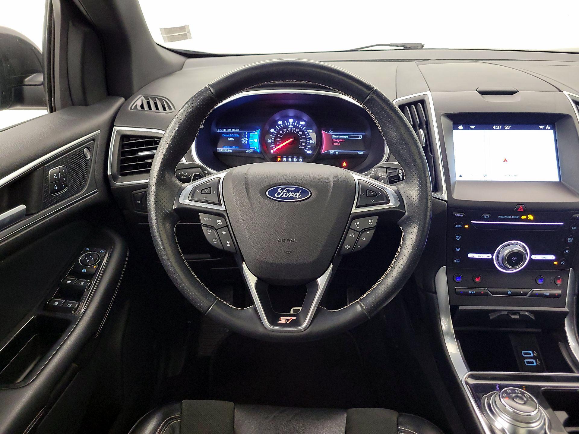 Thumbnail: 2019 Ford Edge - 10