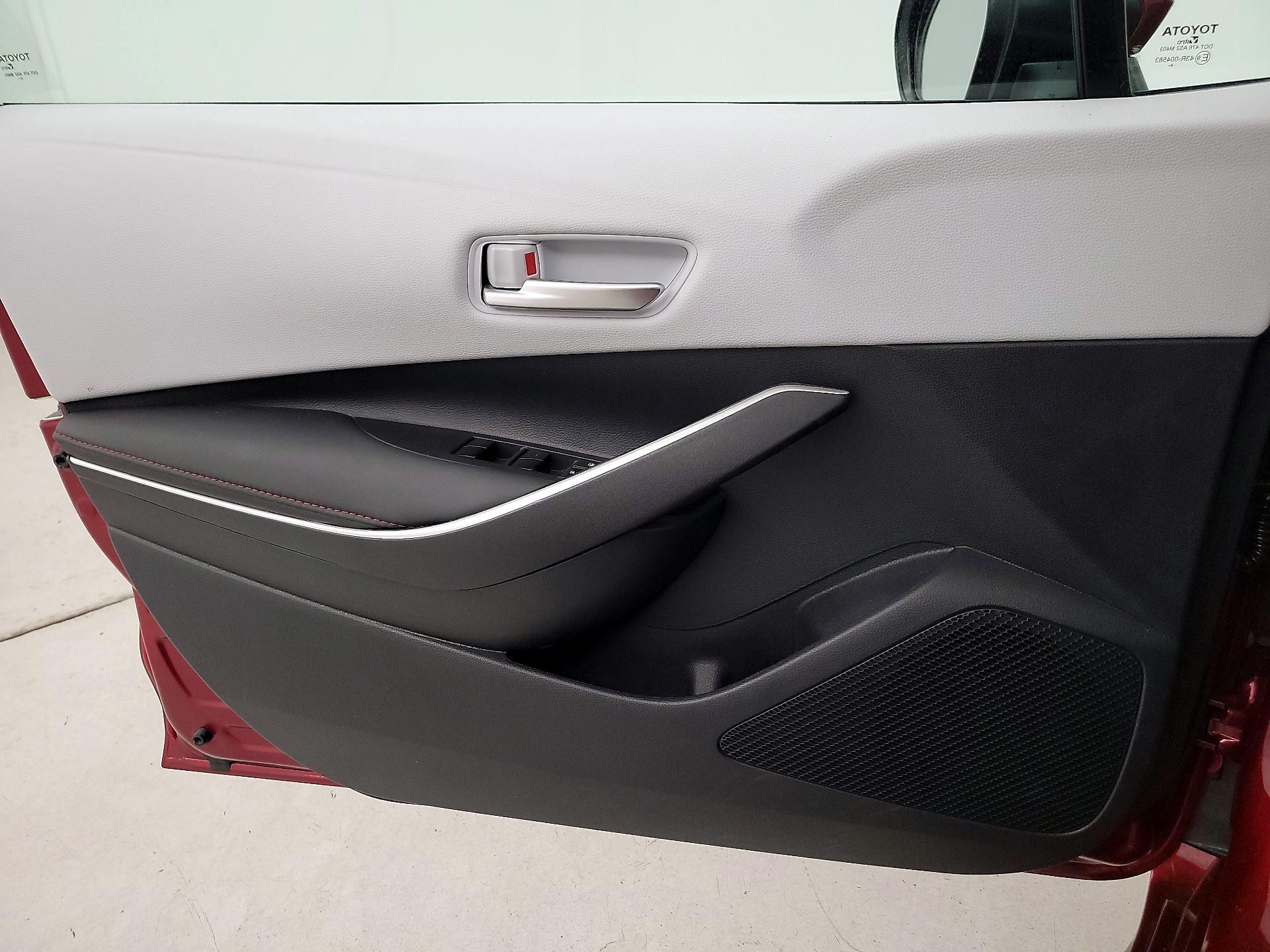 Thumbnail: 2025 Toyota Corolla - 12