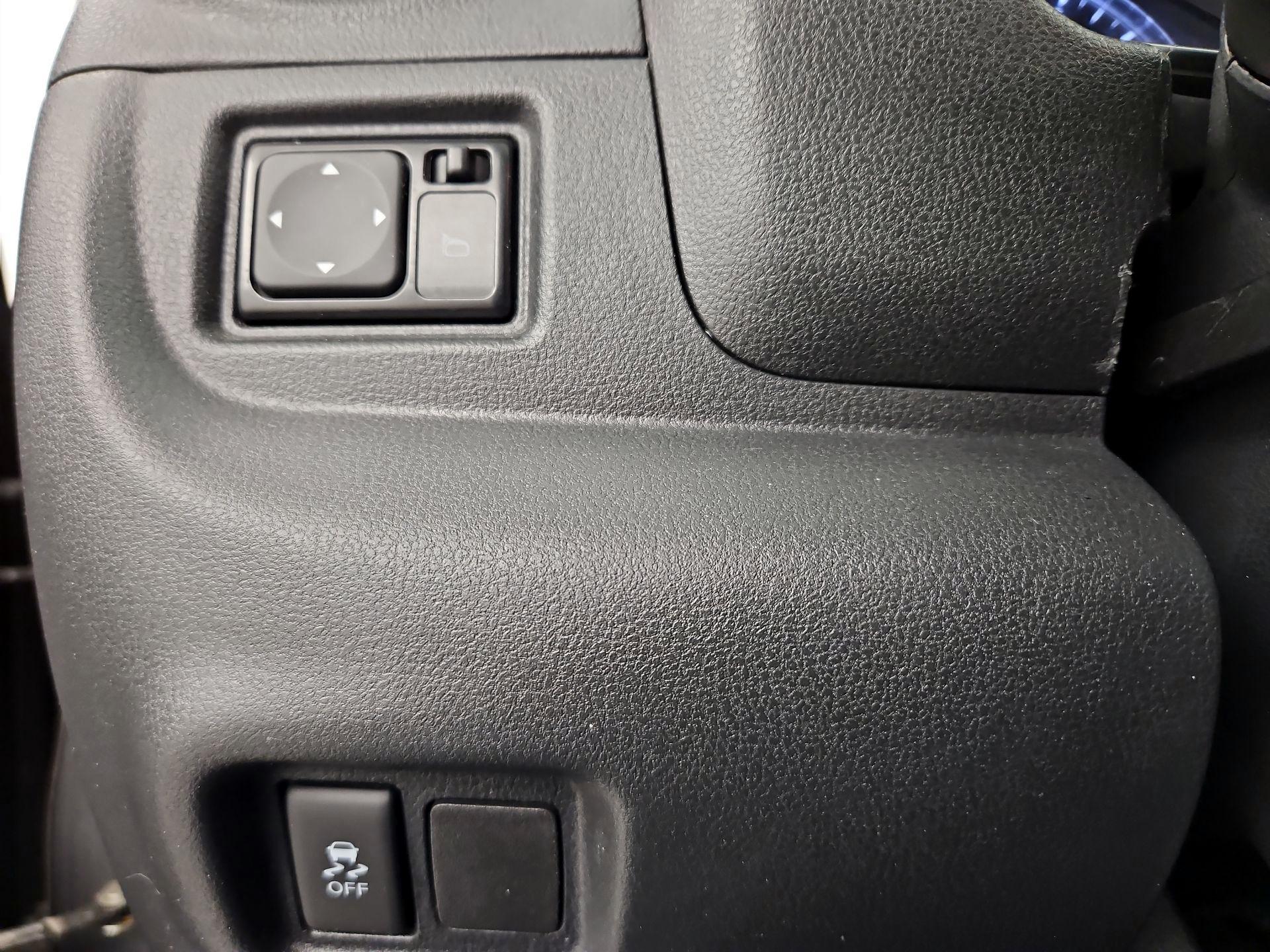 Thumbnail: 2017 Nissan Versa - 13