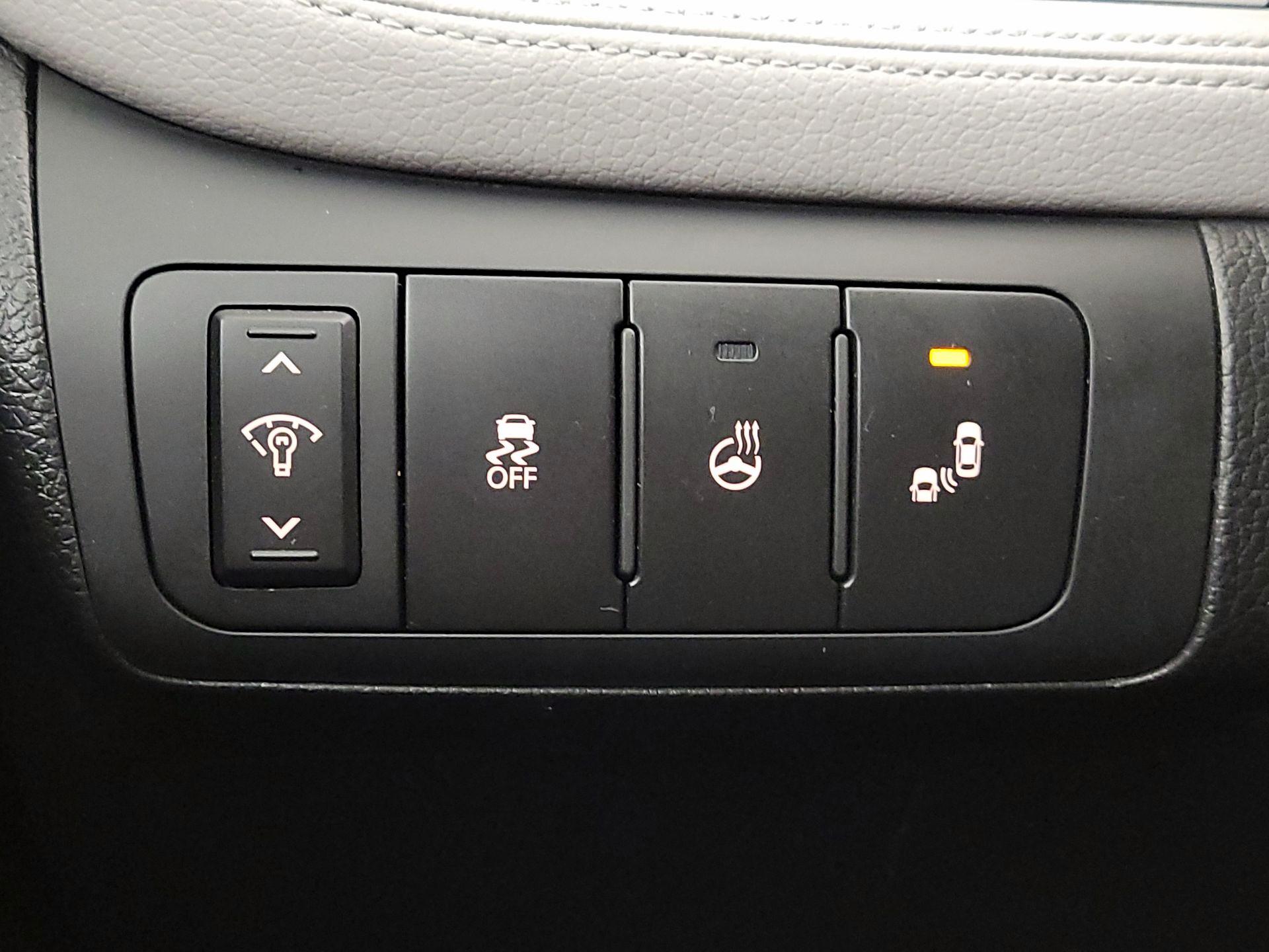 Thumbnail: 2014 Kia Optima - 13