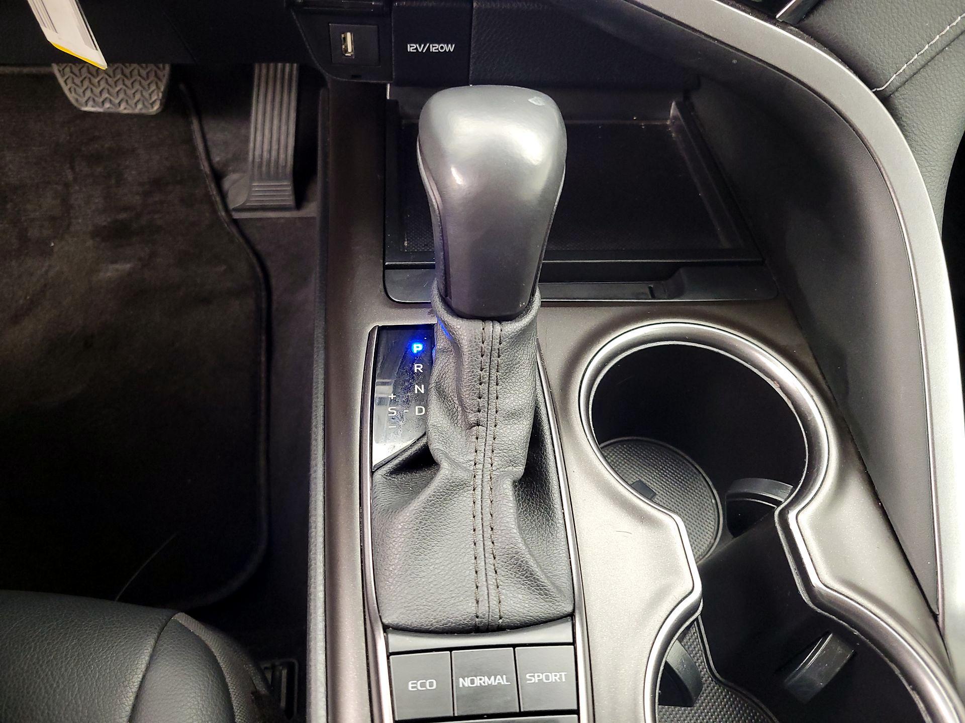 Thumbnail: 2024 Toyota Camry - 17