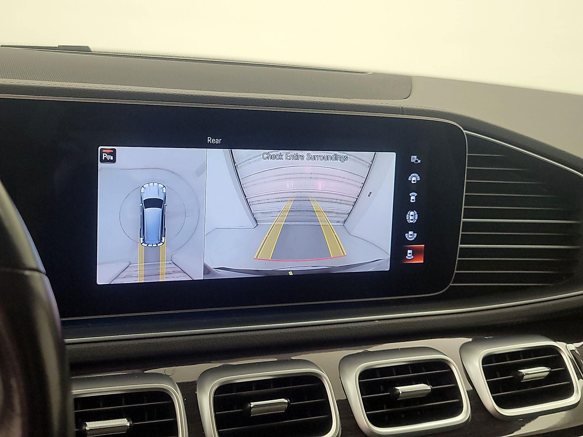 Thumbnail: 2023 Mercedes-Benz GLS - 15