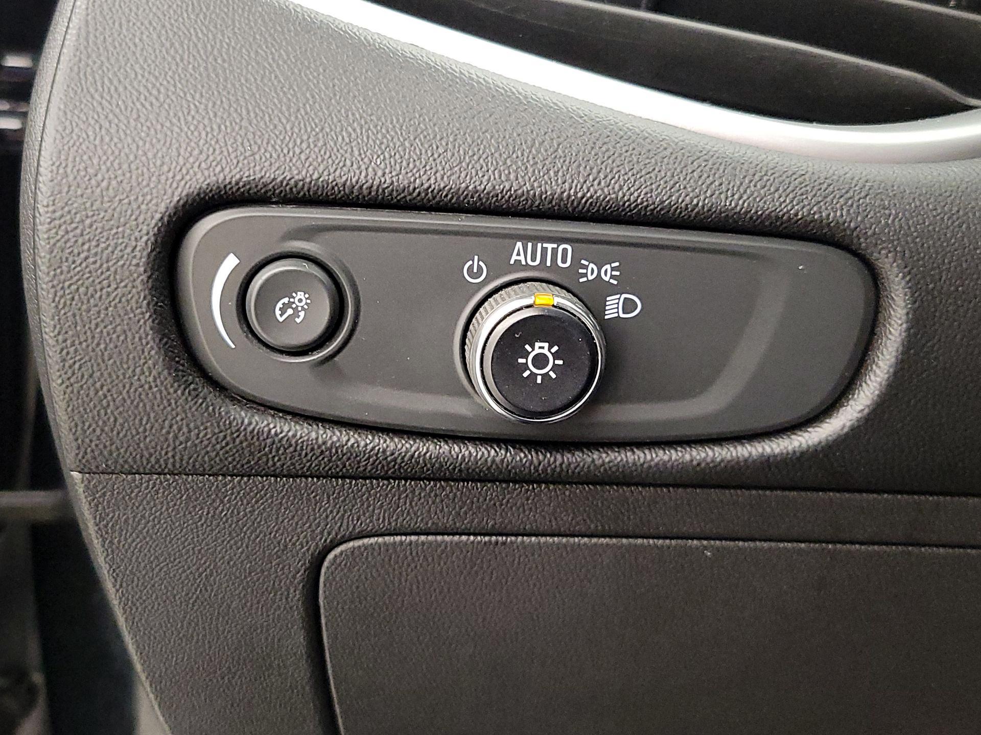 Thumbnail: 2023 Chevrolet Malibu - 13