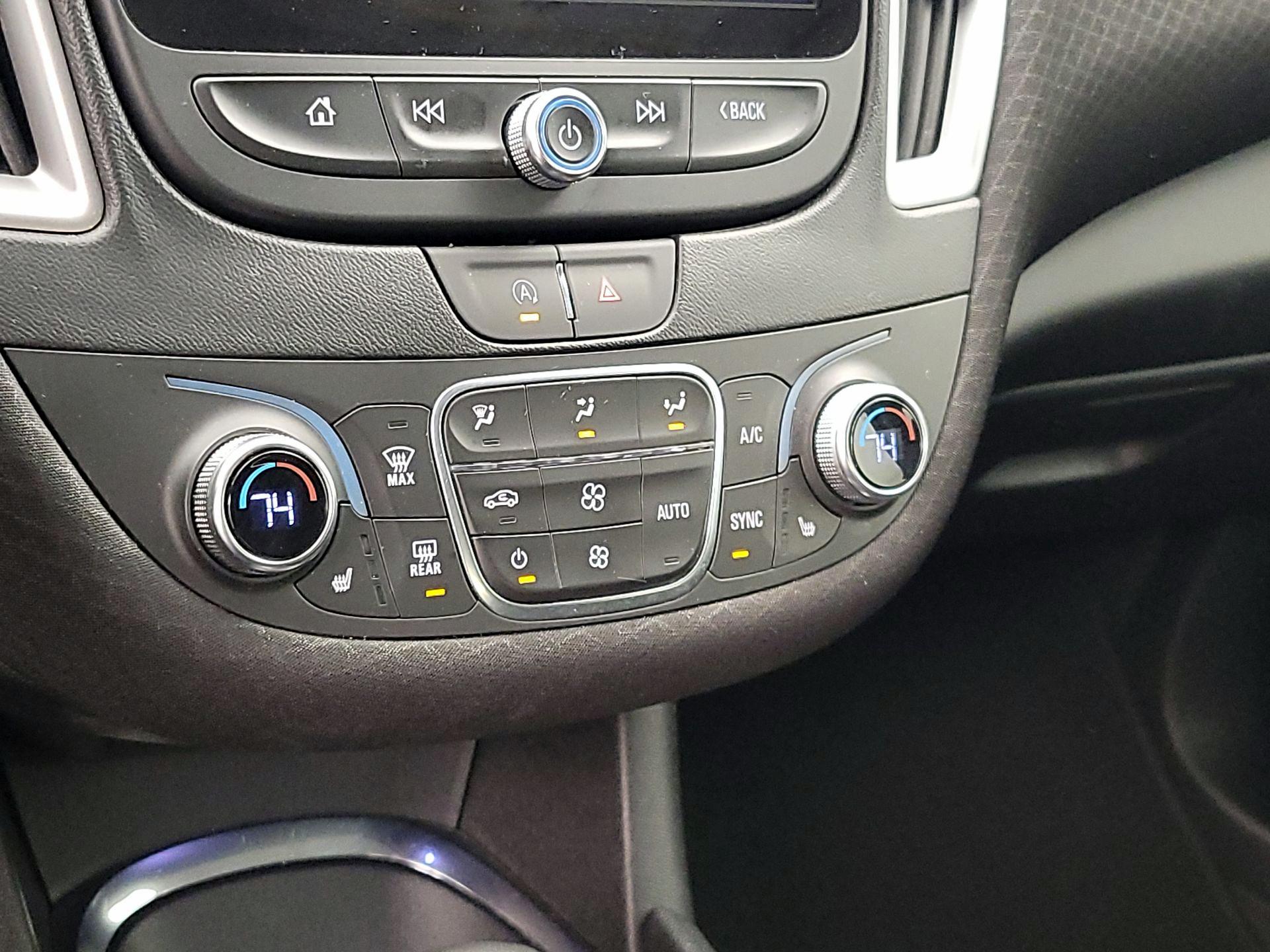 Thumbnail: 2023 Chevrolet Malibu - 16