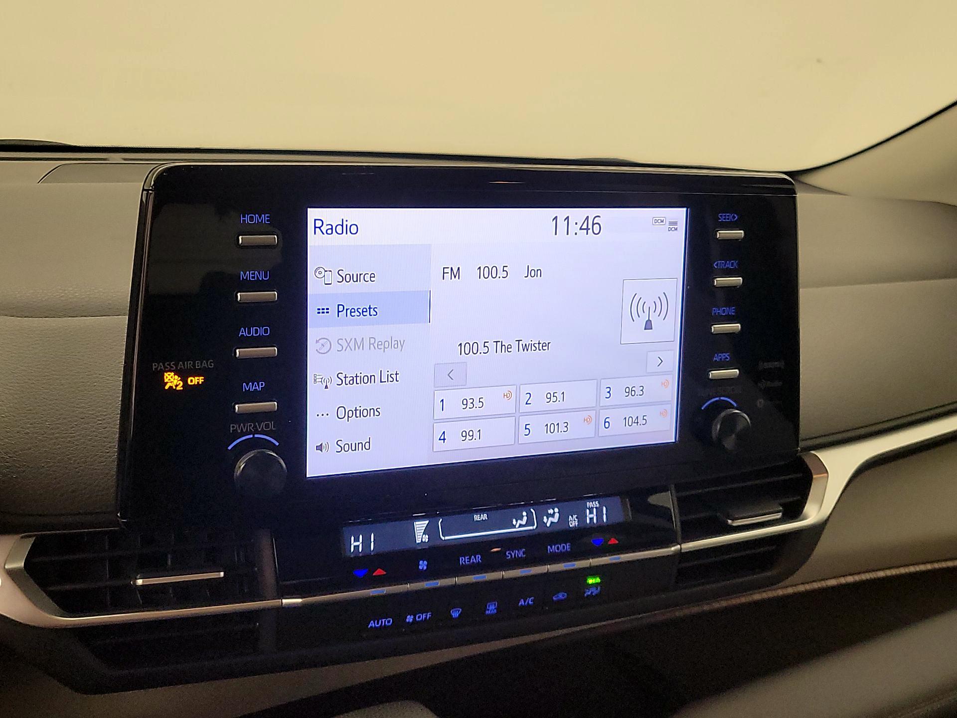 Thumbnail: 2024 Toyota Sienna - 15