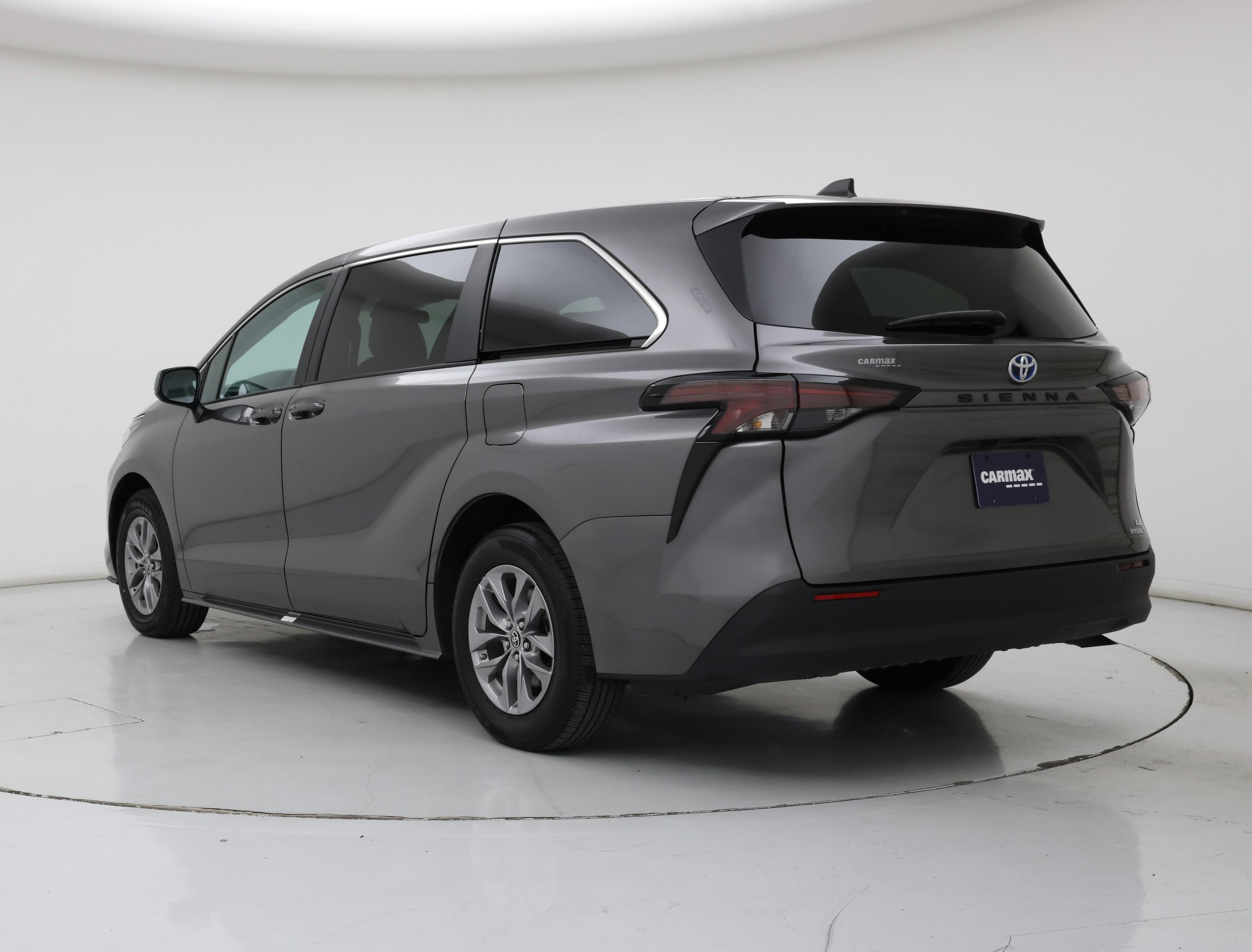 Thumbnail: 2024 Toyota Sienna - 2