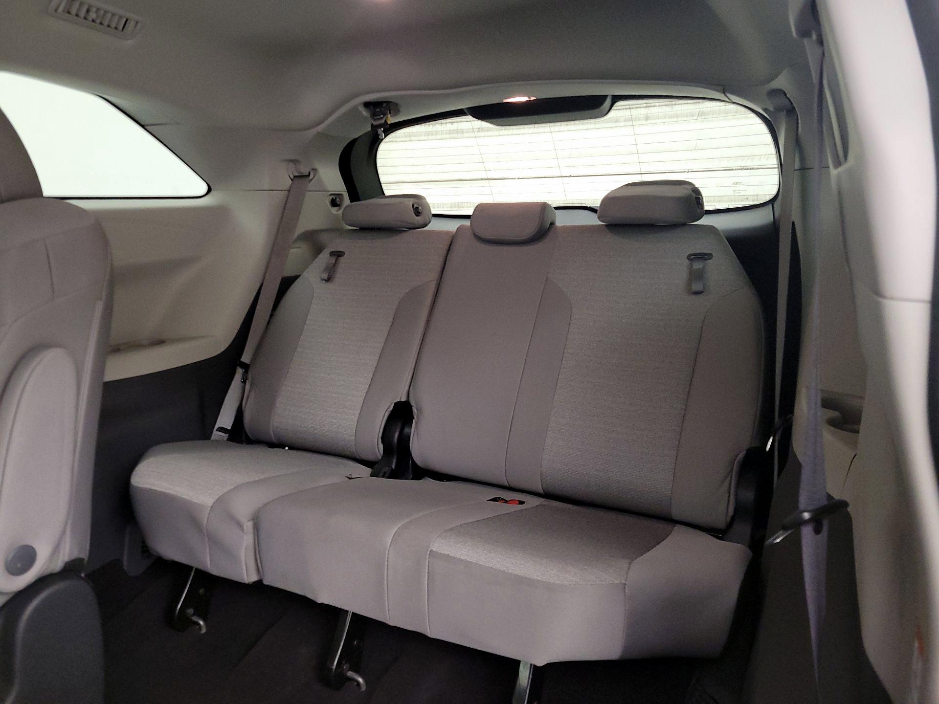 Thumbnail: 2024 Toyota Sienna - 20