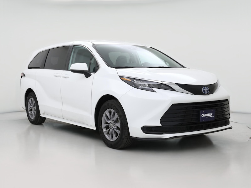 2024 Toyota Sienna LE