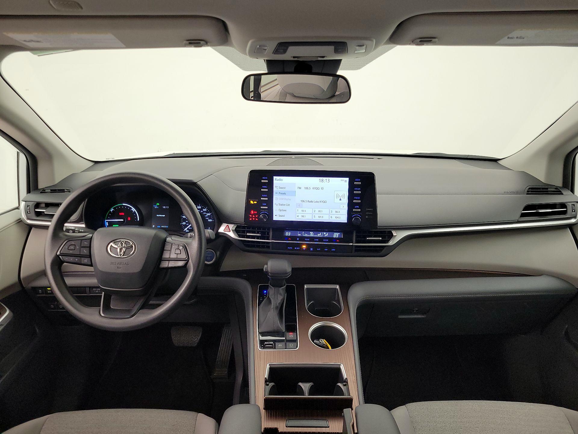 Thumbnail: 2024 Toyota Sienna - 9