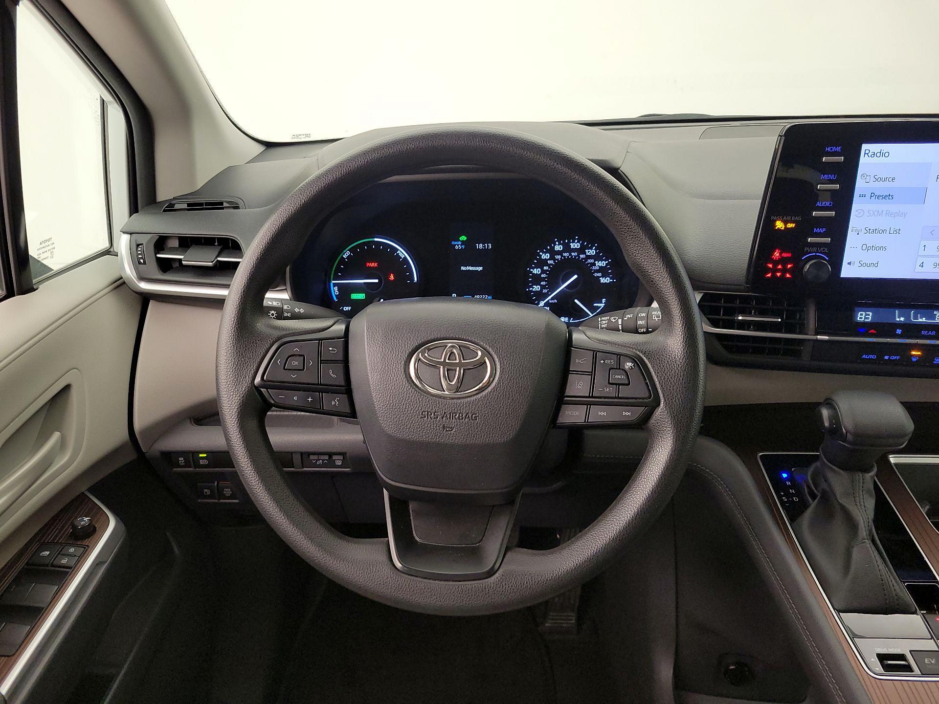 Thumbnail: 2024 Toyota Sienna - 10