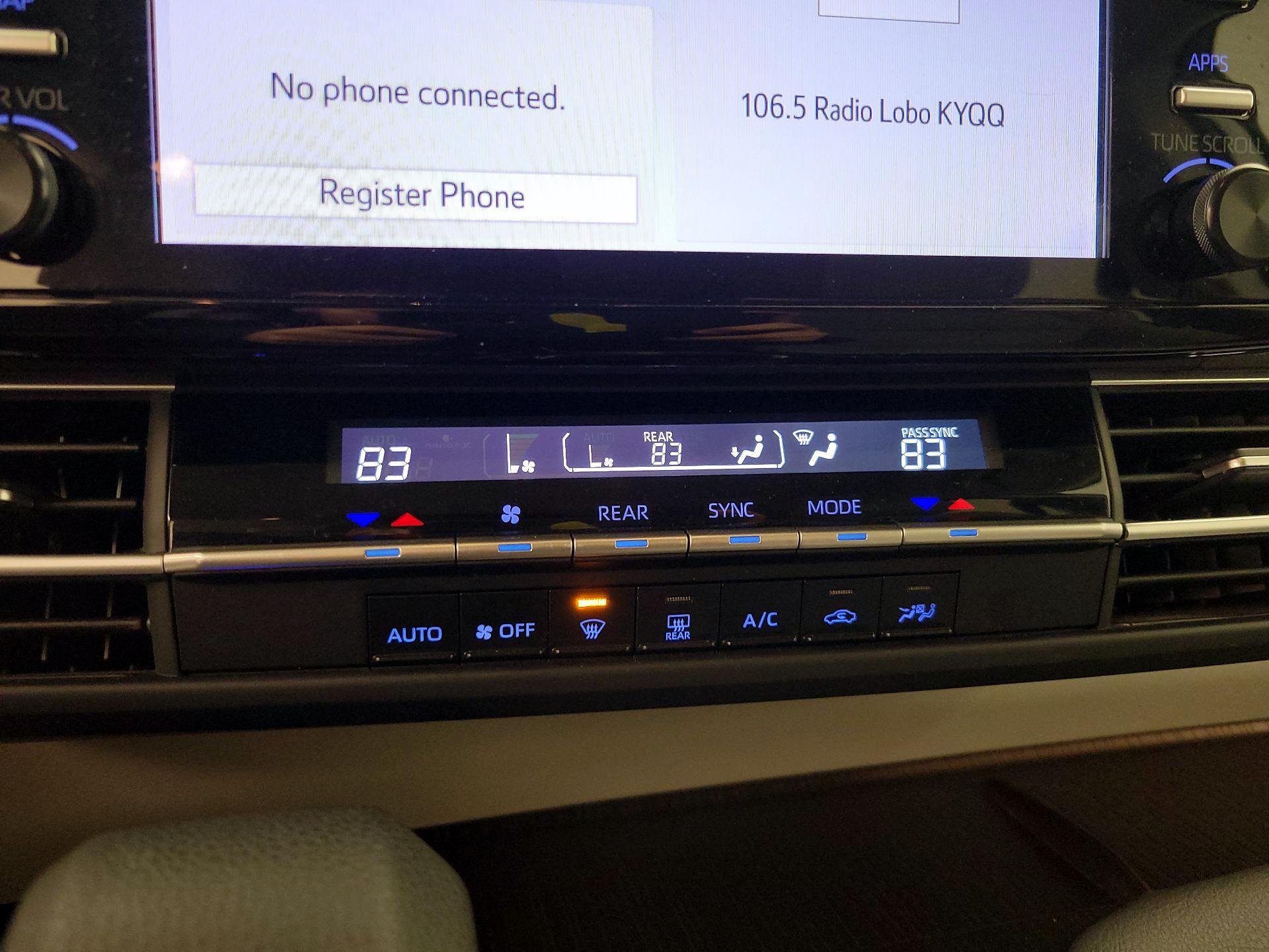 Thumbnail: 2024 Toyota Sienna - 16