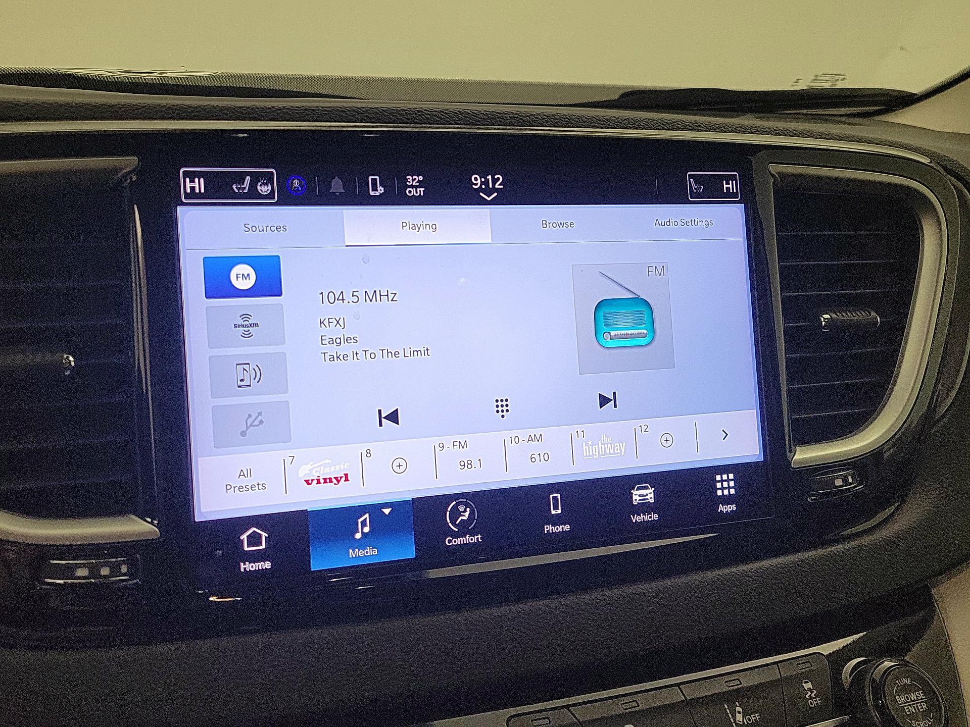 Thumbnail: 2024 Chrysler Pacifica - 15