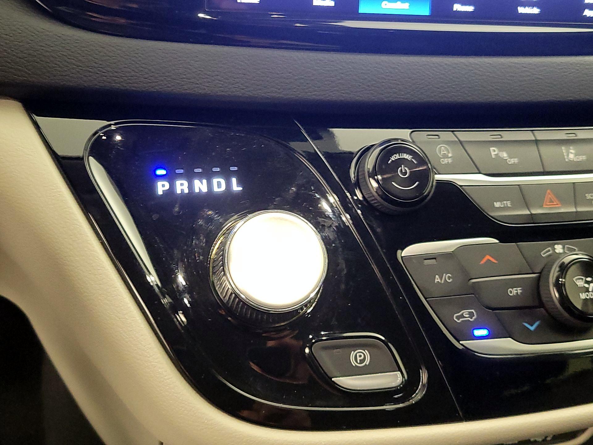 Thumbnail: 2024 Chrysler Pacifica - 17