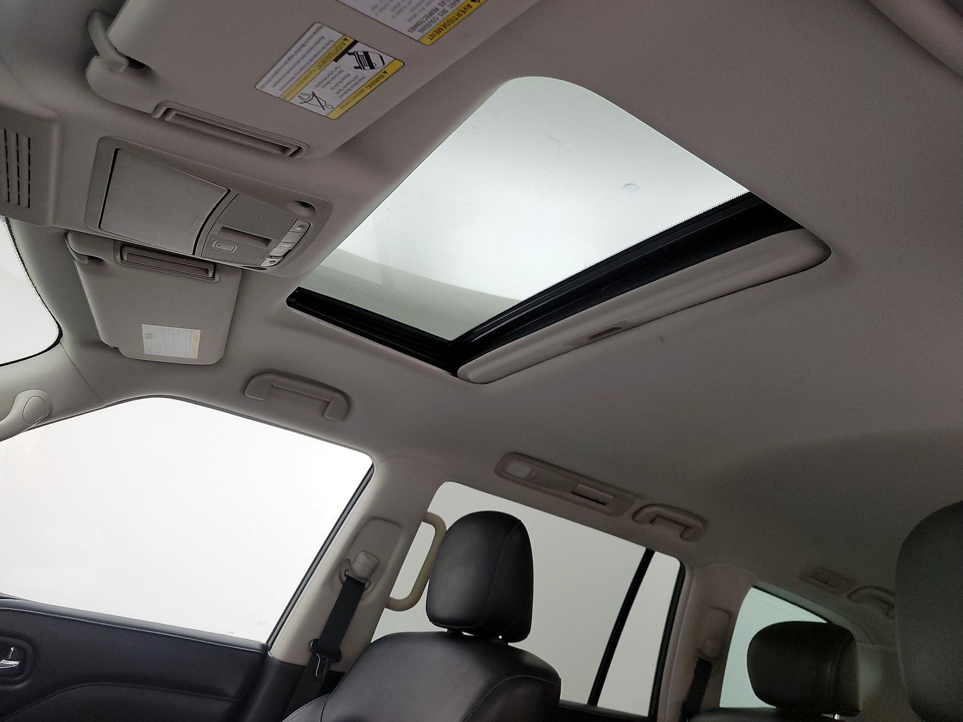 Thumbnail: 2023 INFINITI QX80 - 20