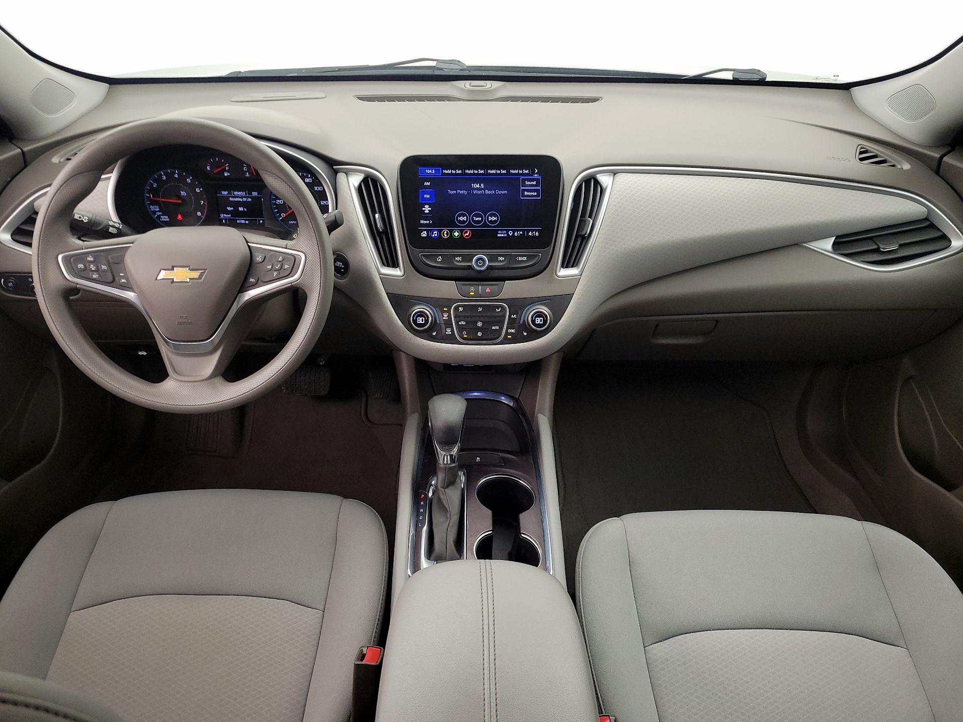 Thumbnail: 2023 Chevrolet Malibu - 9