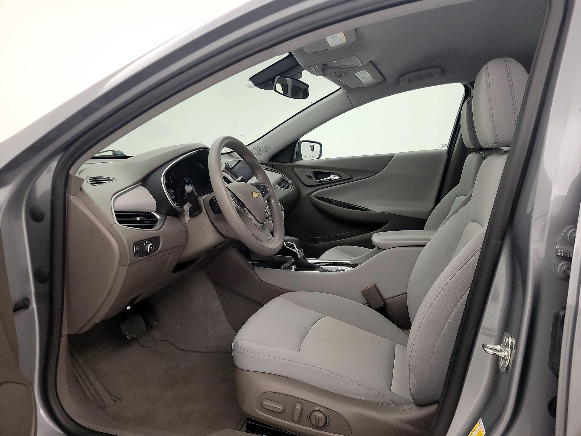 Thumbnail: 2023 Chevrolet Malibu - 11