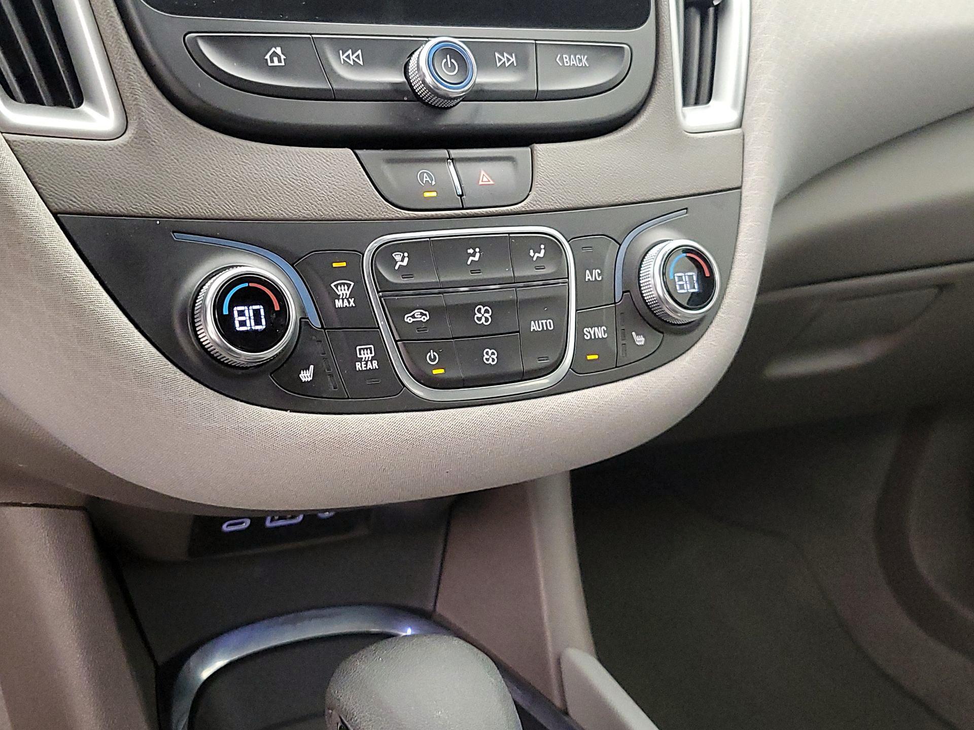 Thumbnail: 2023 Chevrolet Malibu - 16