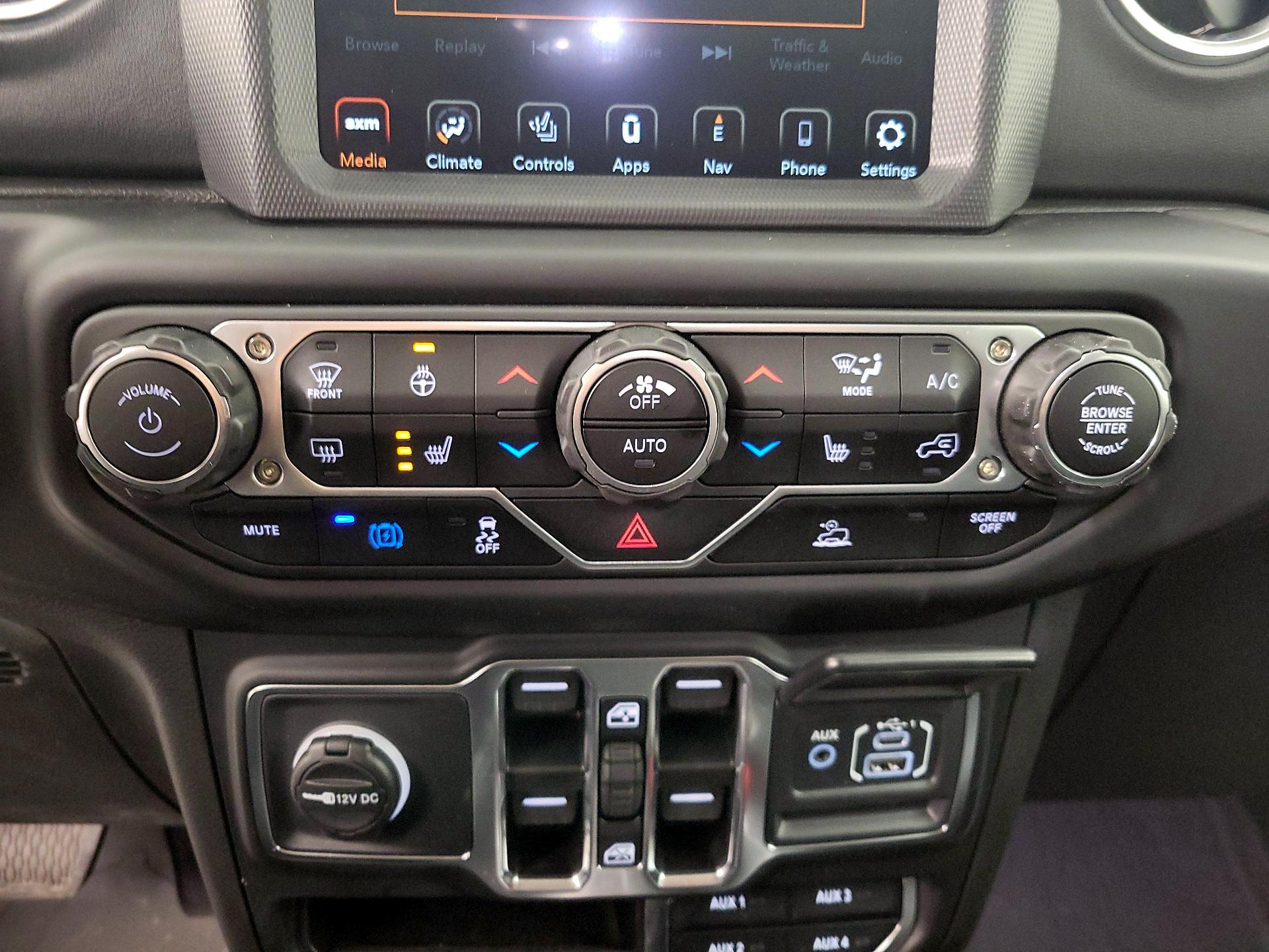 Thumbnail: 2023 Jeep Wrangler - 17