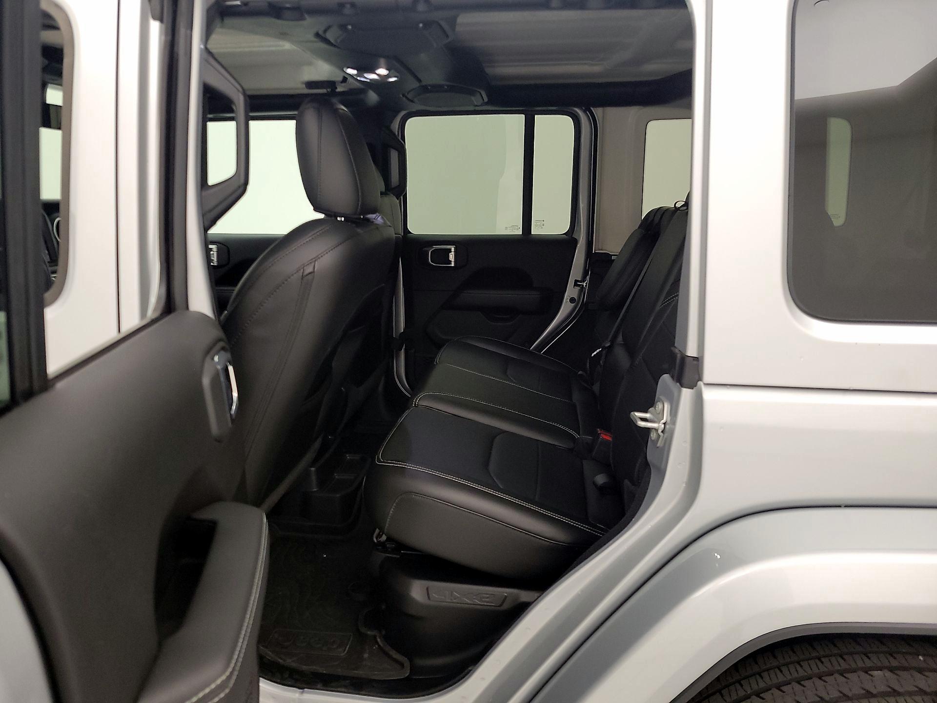 Thumbnail: 2023 Jeep Wrangler - 20