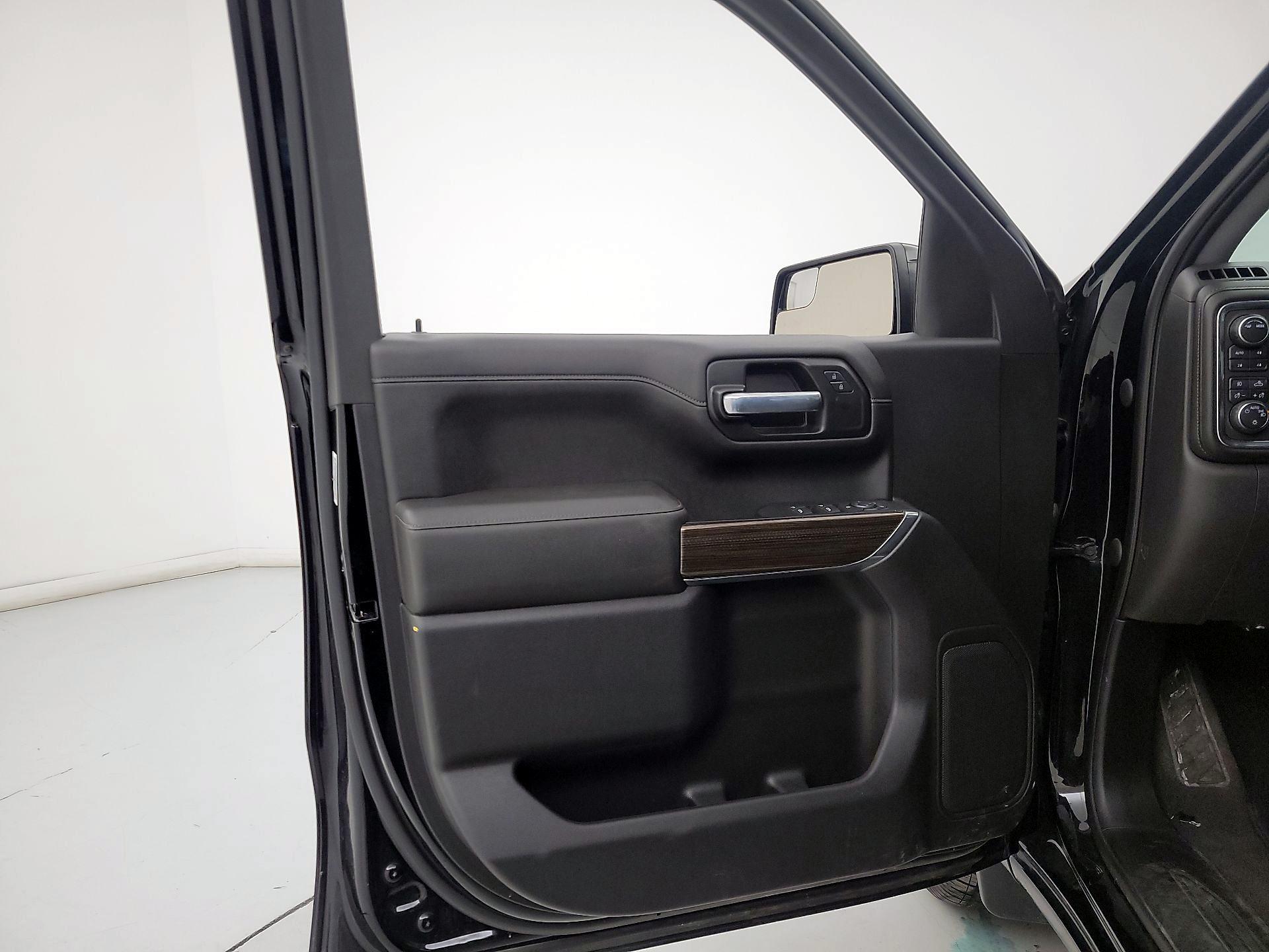 Thumbnail: 2021 Chevrolet Silverado 1500 - 12