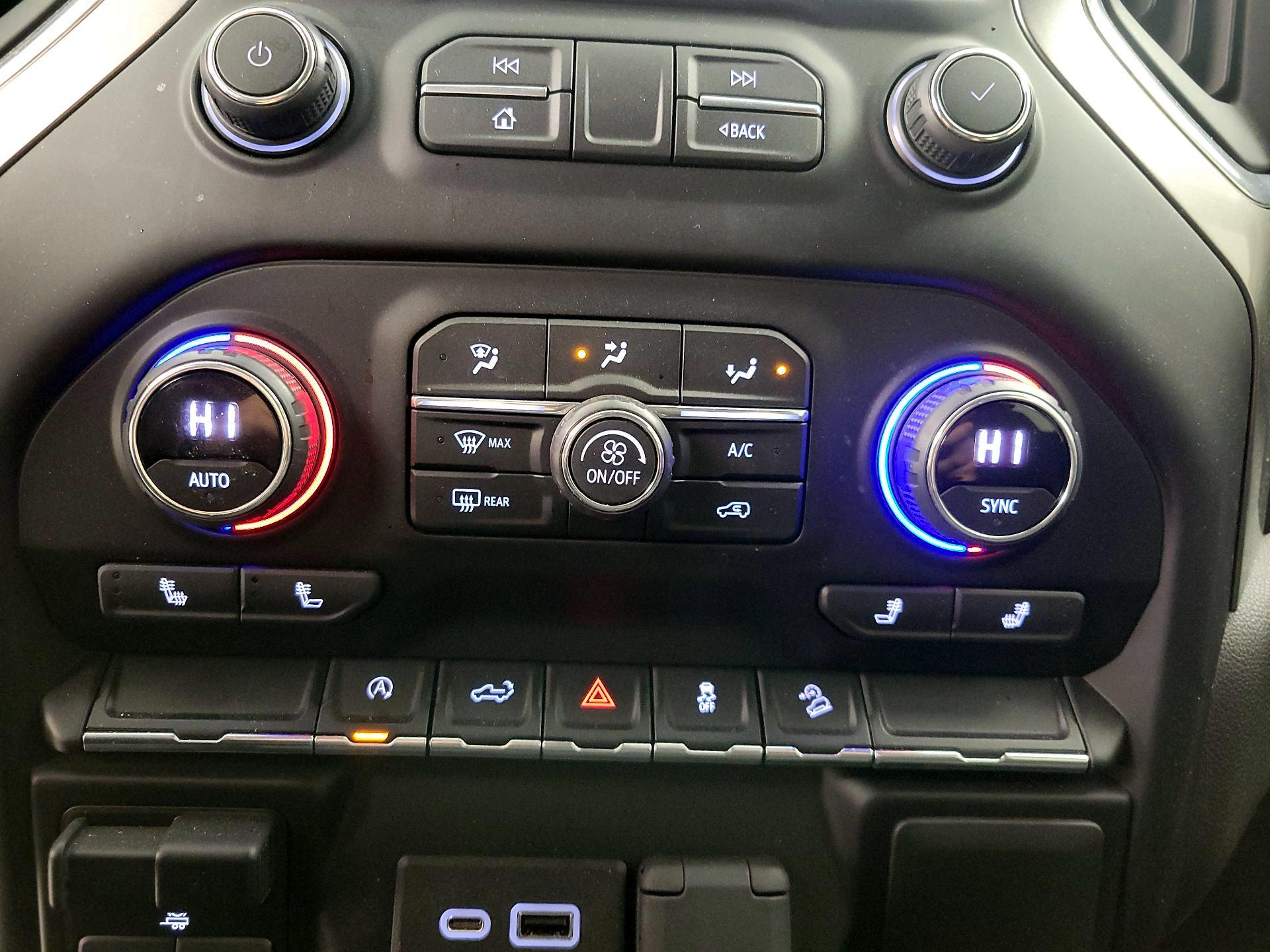 Thumbnail: 2021 Chevrolet Silverado 1500 - 16