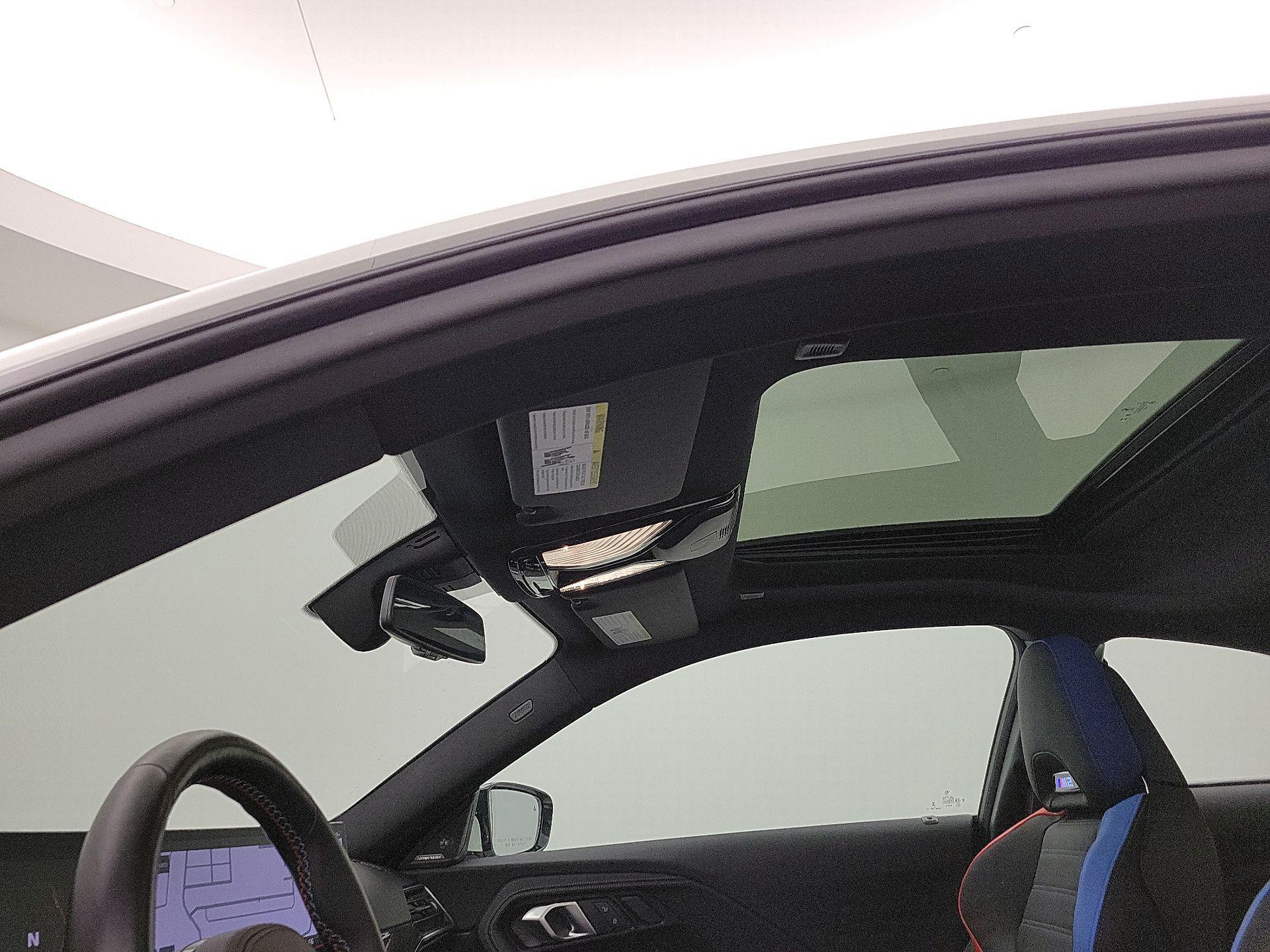 Thumbnail: 2024 BMW M2 - 20