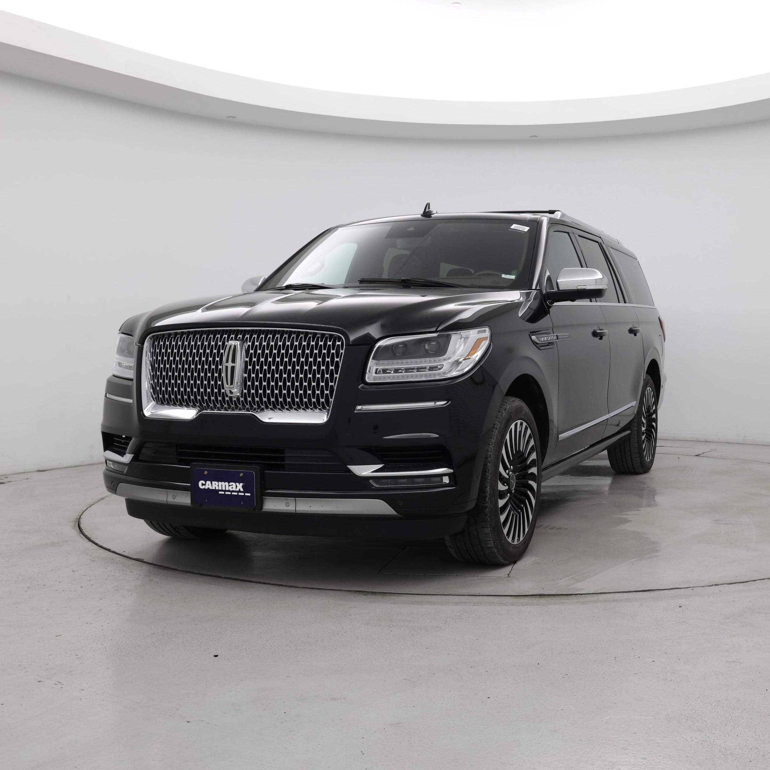 Thumbnail: 2021 Lincoln Navigator L - 4