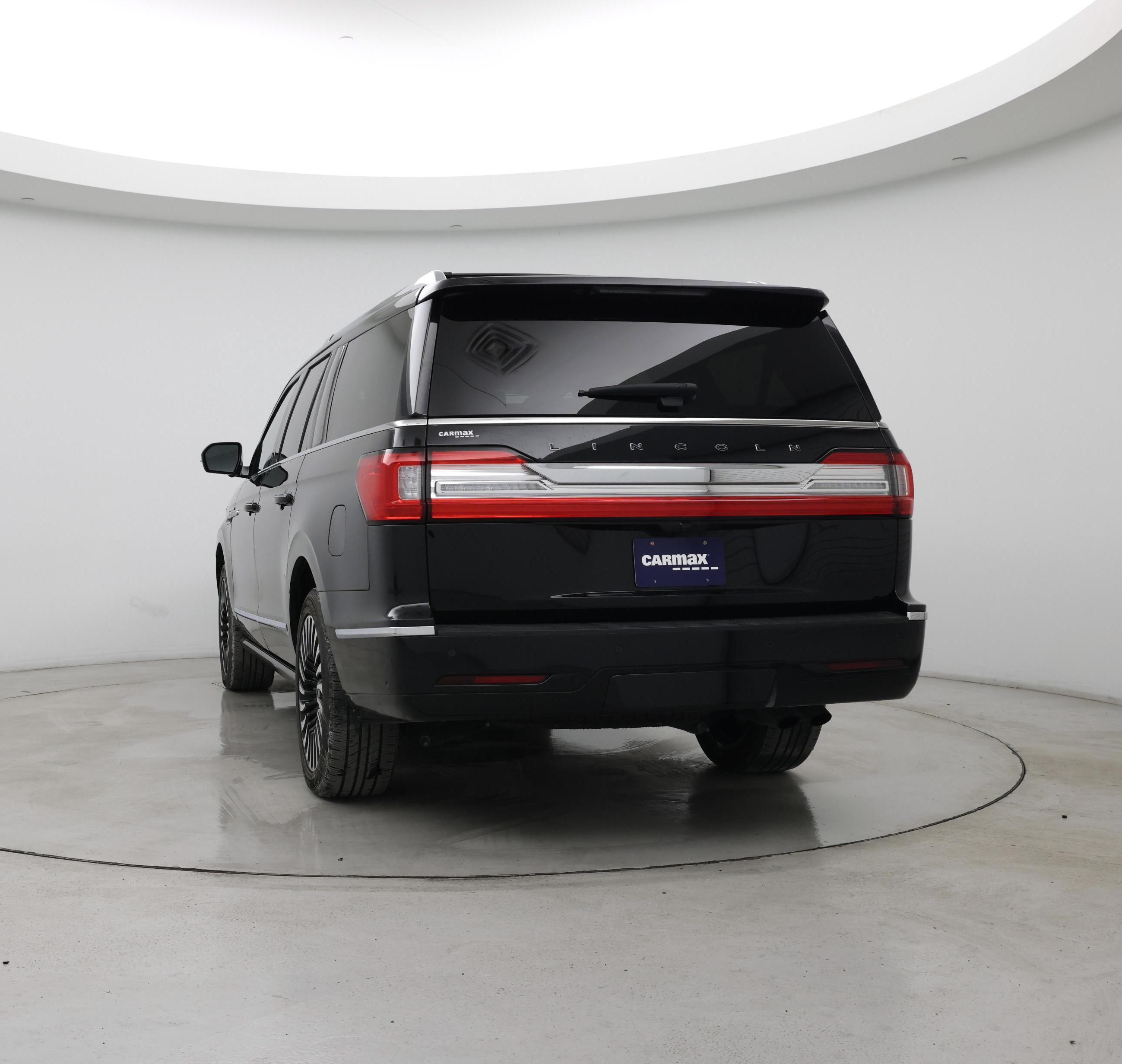 Thumbnail: 2021 Lincoln Navigator L - 6