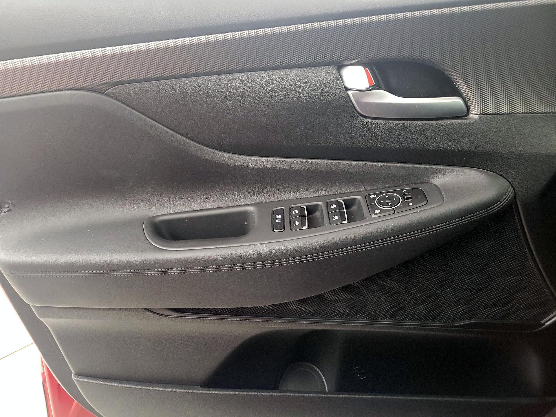 Thumbnail: 2019 Hyundai Santa Fe - 12