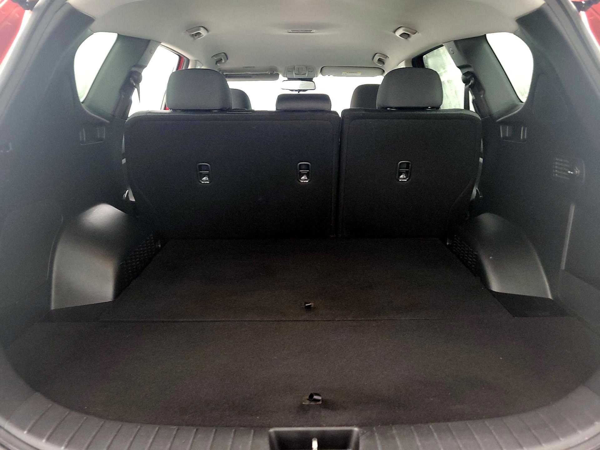 Thumbnail: 2019 Hyundai Santa Fe - 20