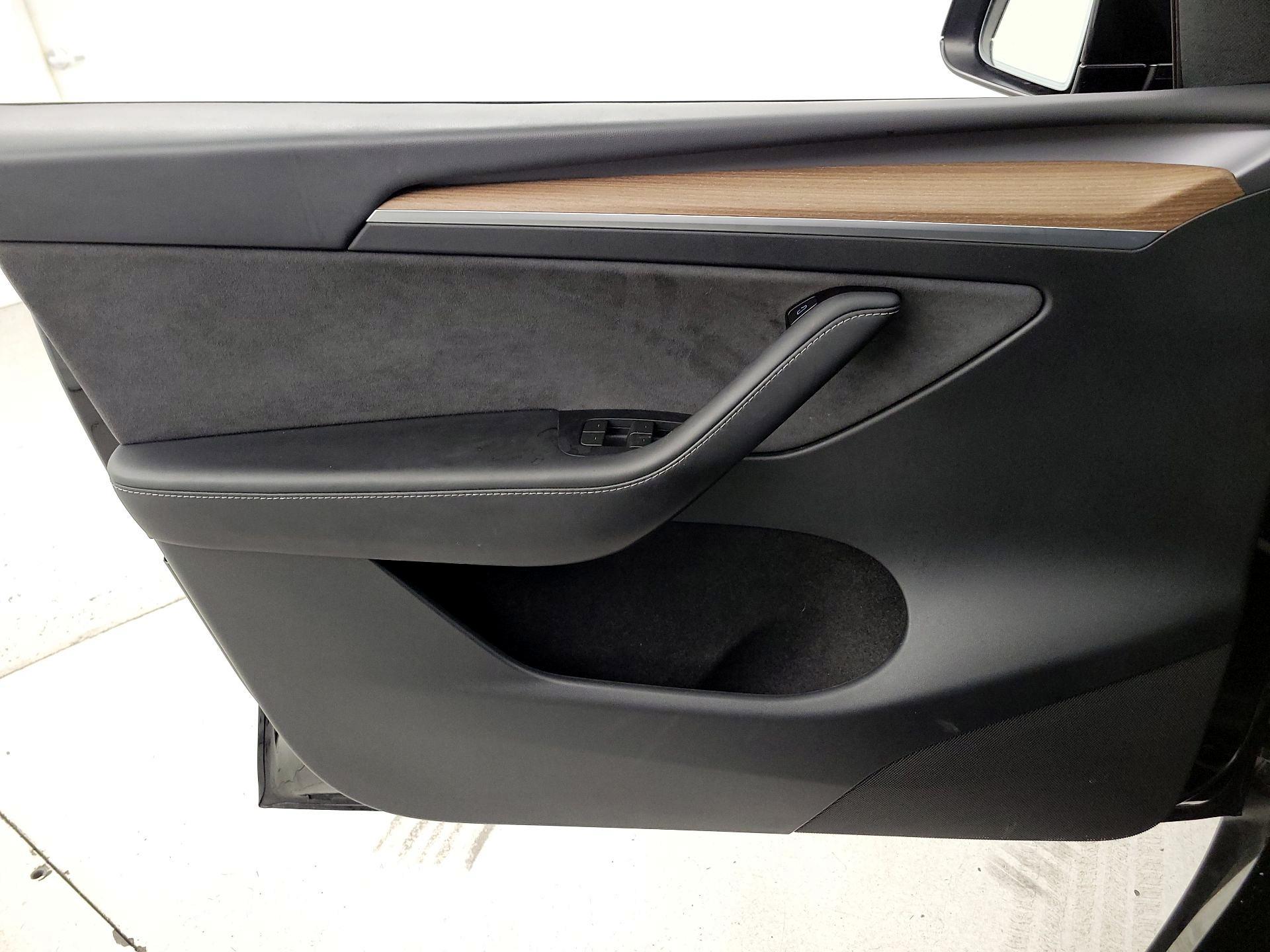 Thumbnail: 2024 Tesla Model Y - 12