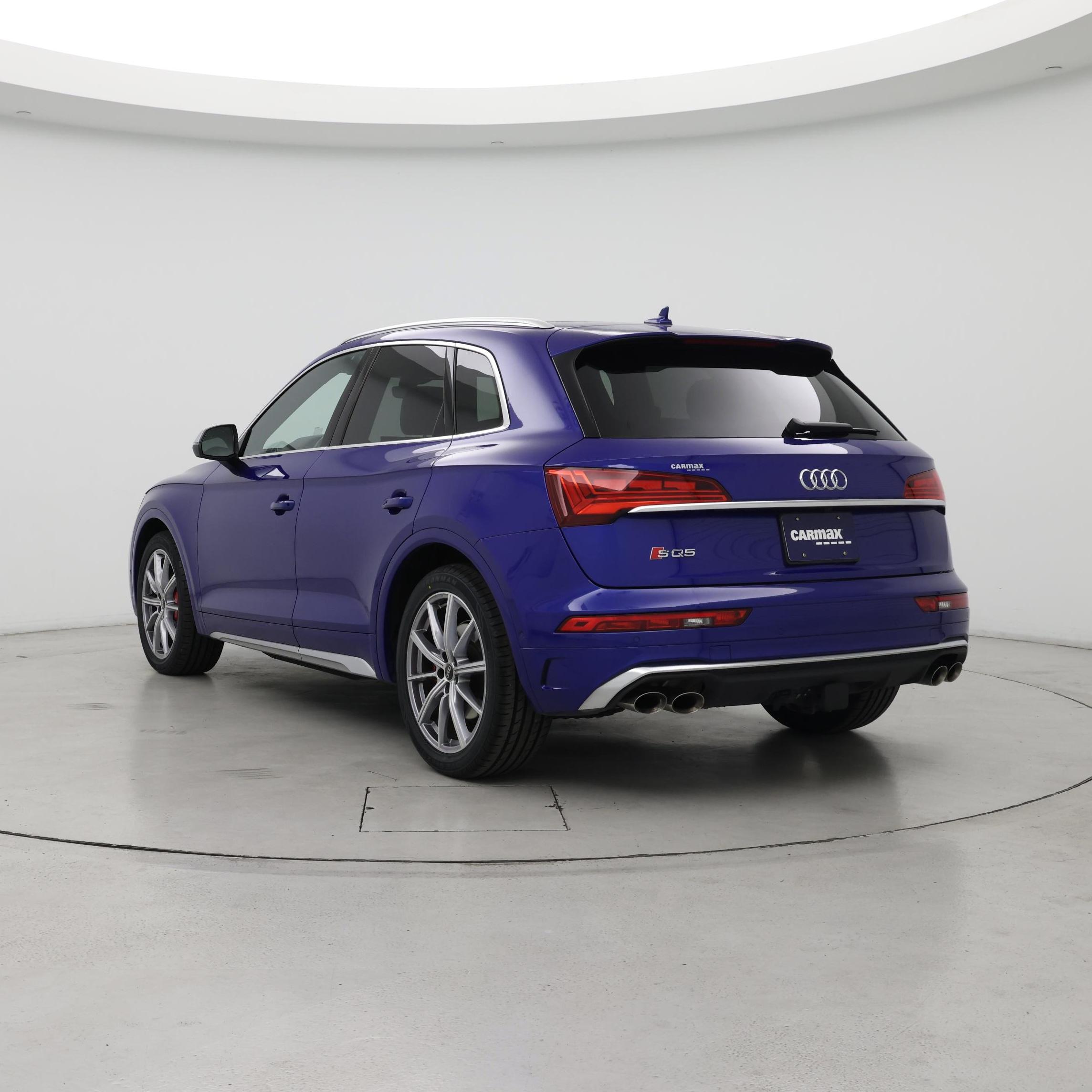 Thumbnail: 2023 Audi SQ5 - 2