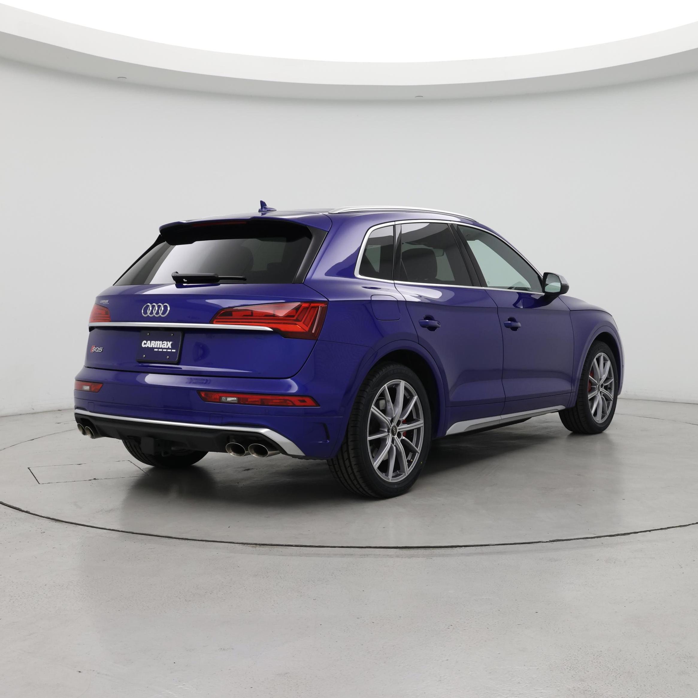 Thumbnail: 2023 Audi SQ5 - 8