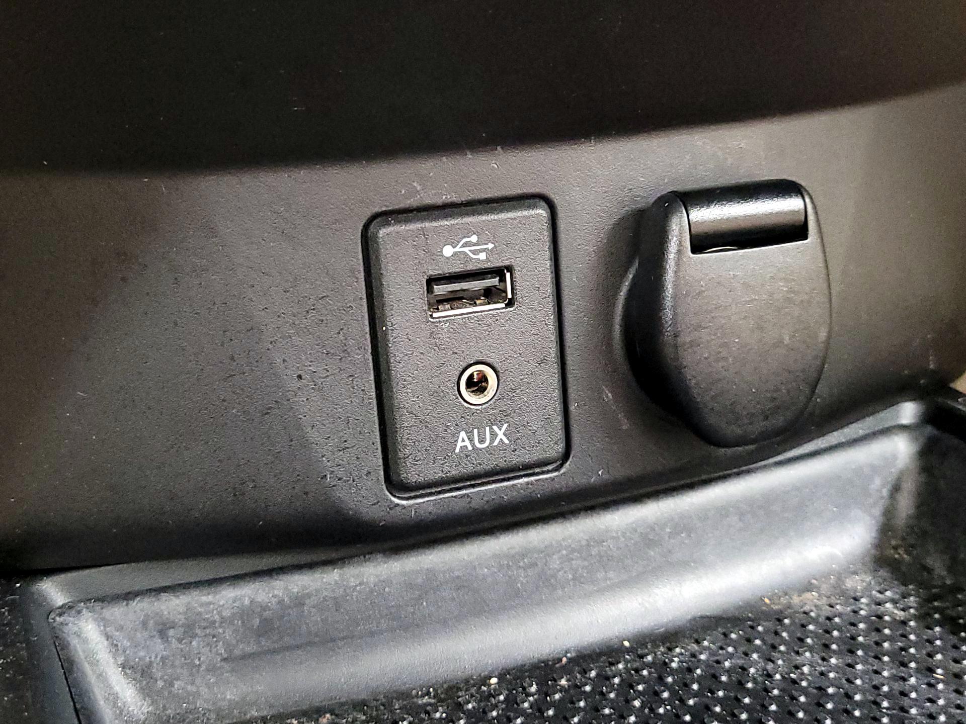 Thumbnail: 2016 Nissan Rogue - 19