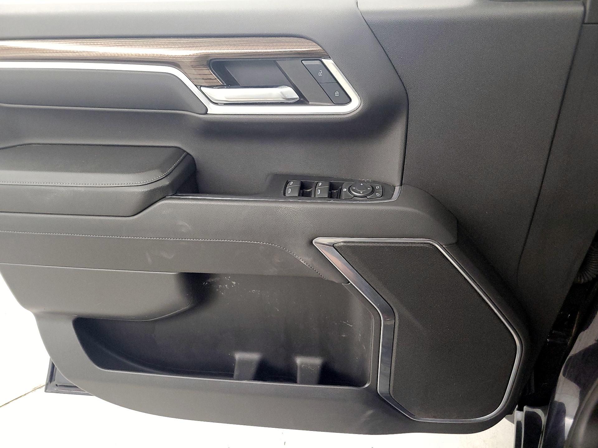 Thumbnail: 2022 Chevrolet Silverado 1500 - 12