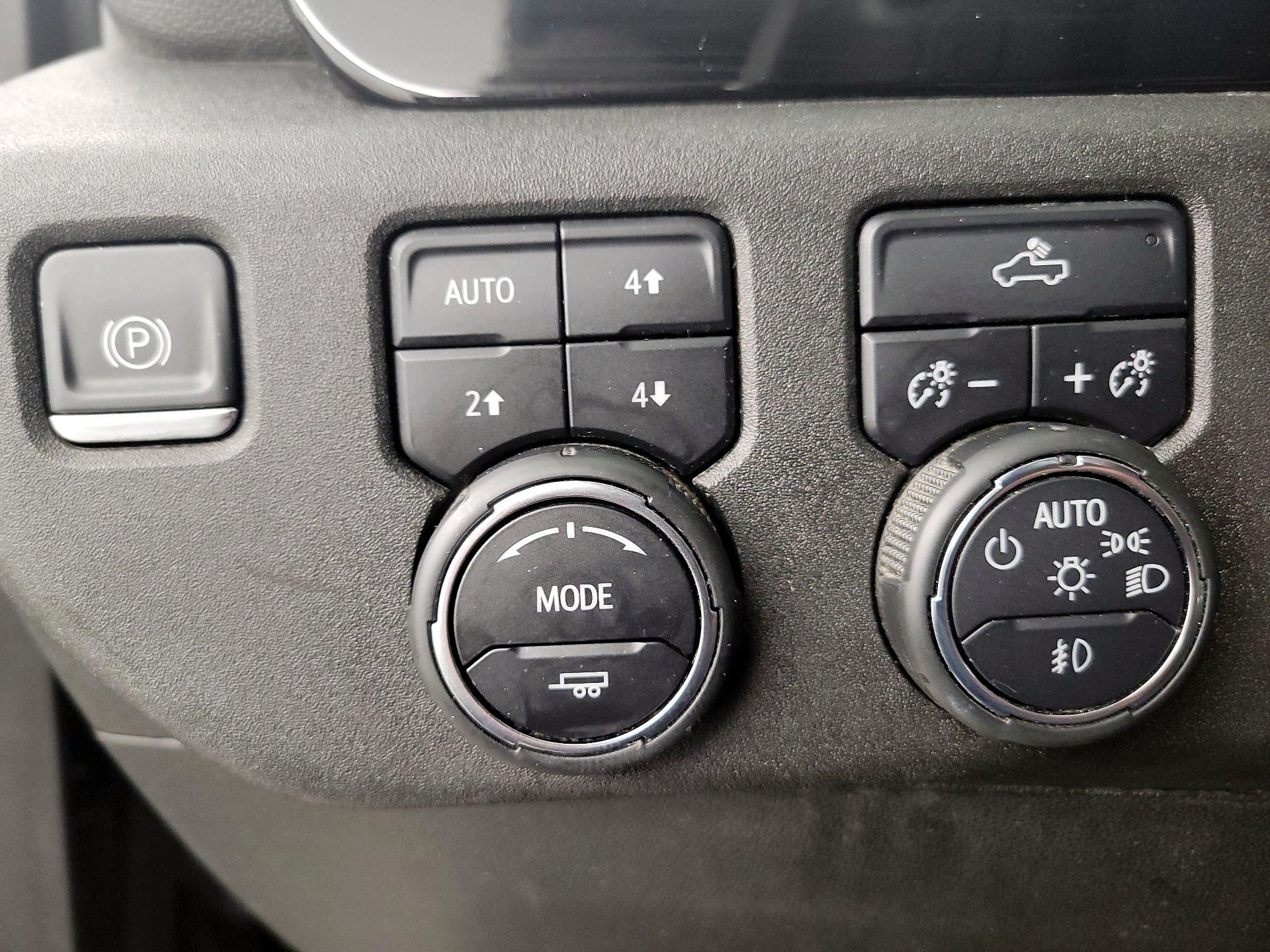 Thumbnail: 2022 Chevrolet Silverado 1500 - 13