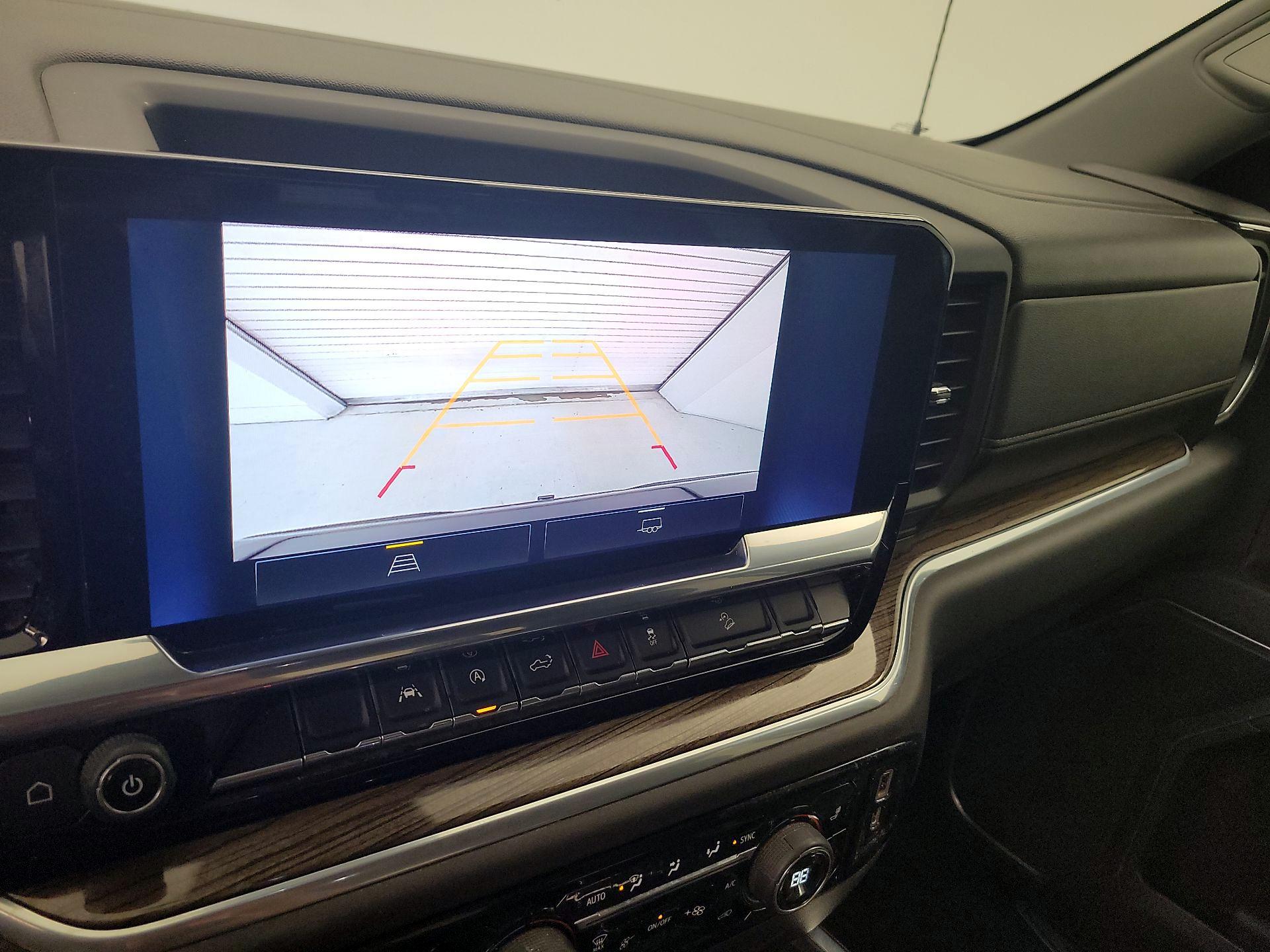 Thumbnail: 2022 Chevrolet Silverado 1500 - 14