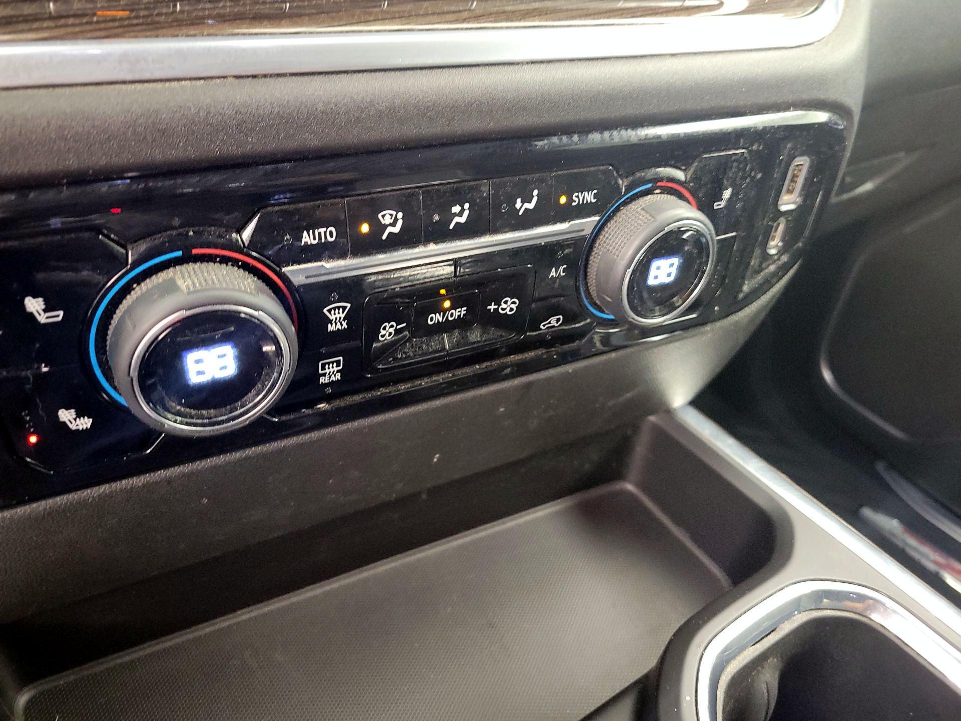 Thumbnail: 2022 Chevrolet Silverado 1500 - 16