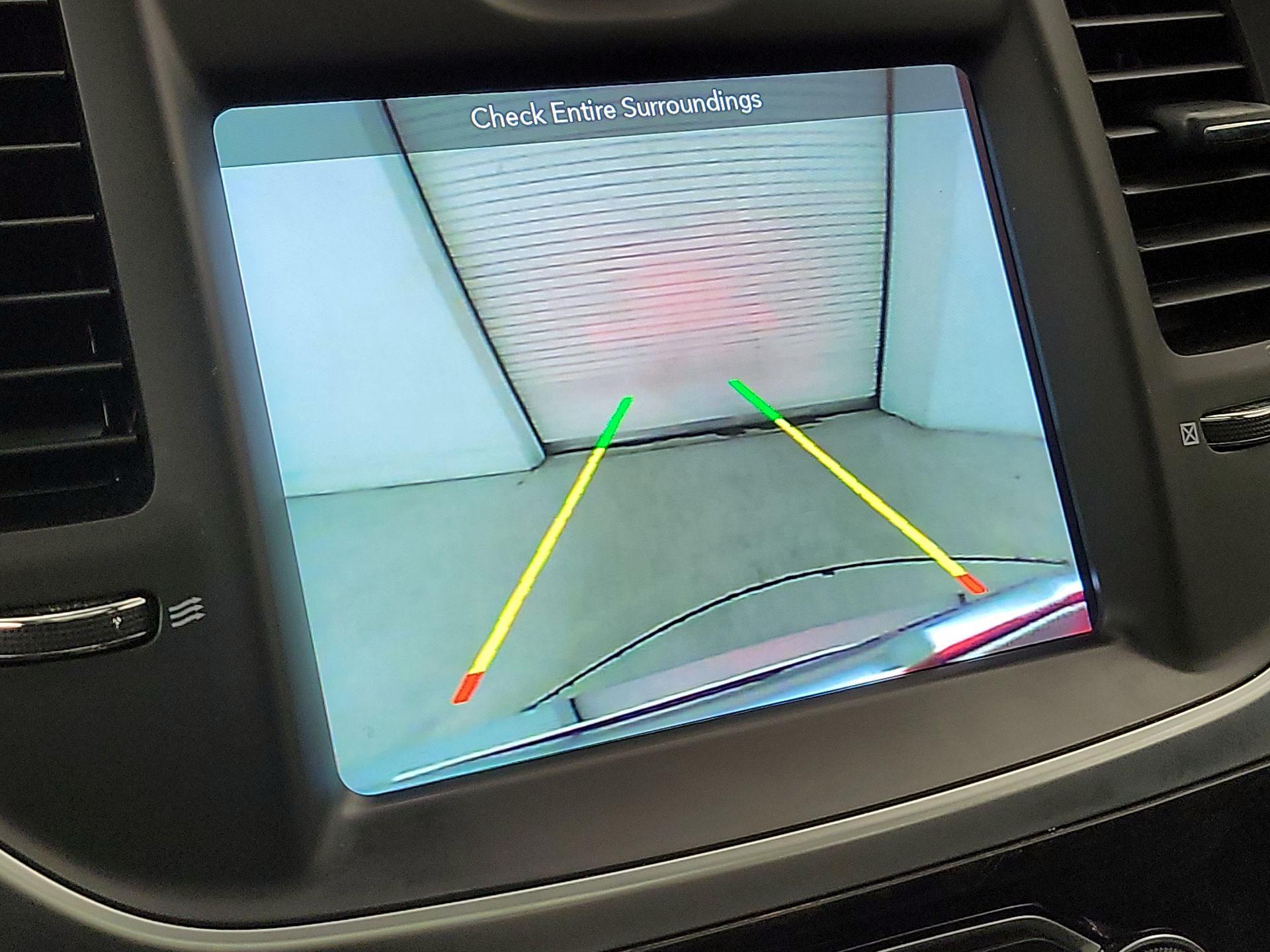 Thumbnail: 2018 Chrysler 300 - 15