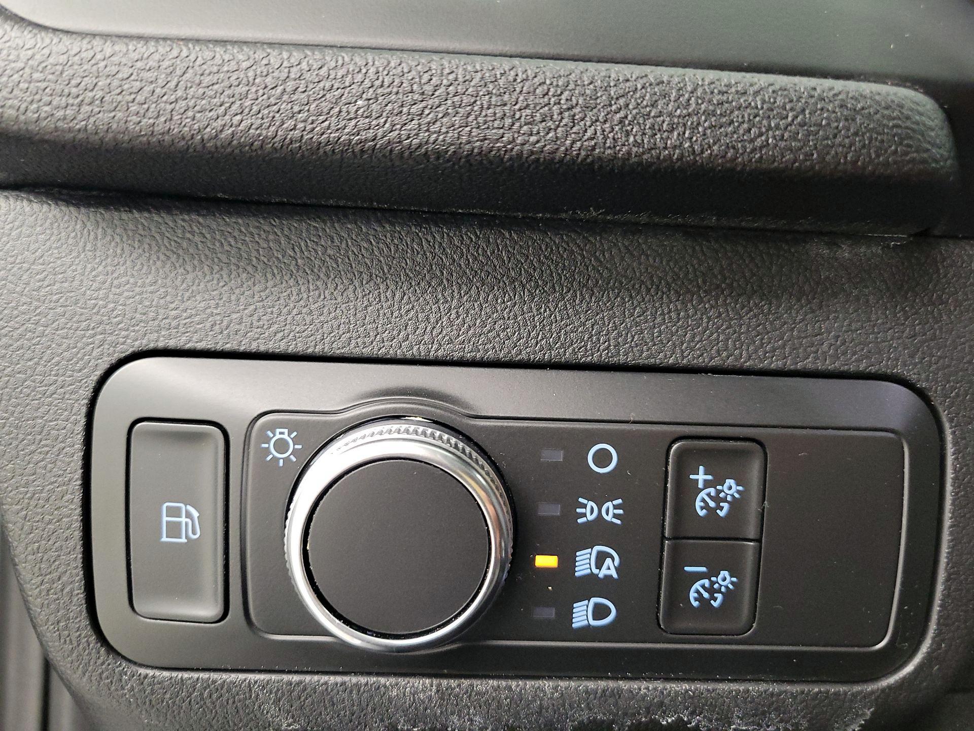 Thumbnail: 2021 Ford Escape - 13