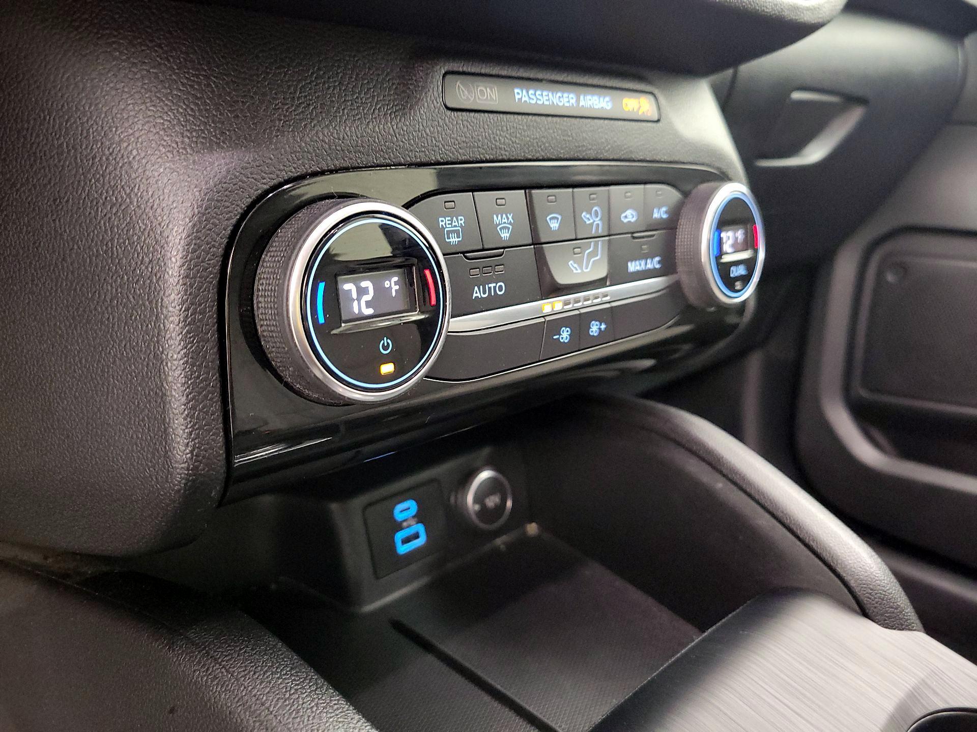 Thumbnail: 2021 Ford Escape - 16