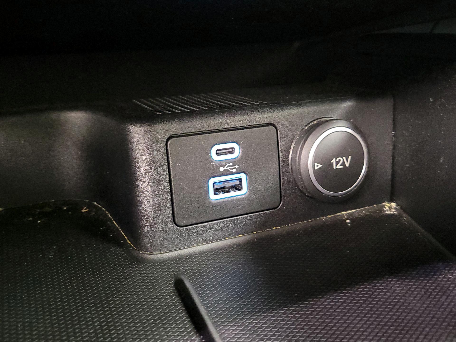 Thumbnail: 2021 Ford Escape - 18