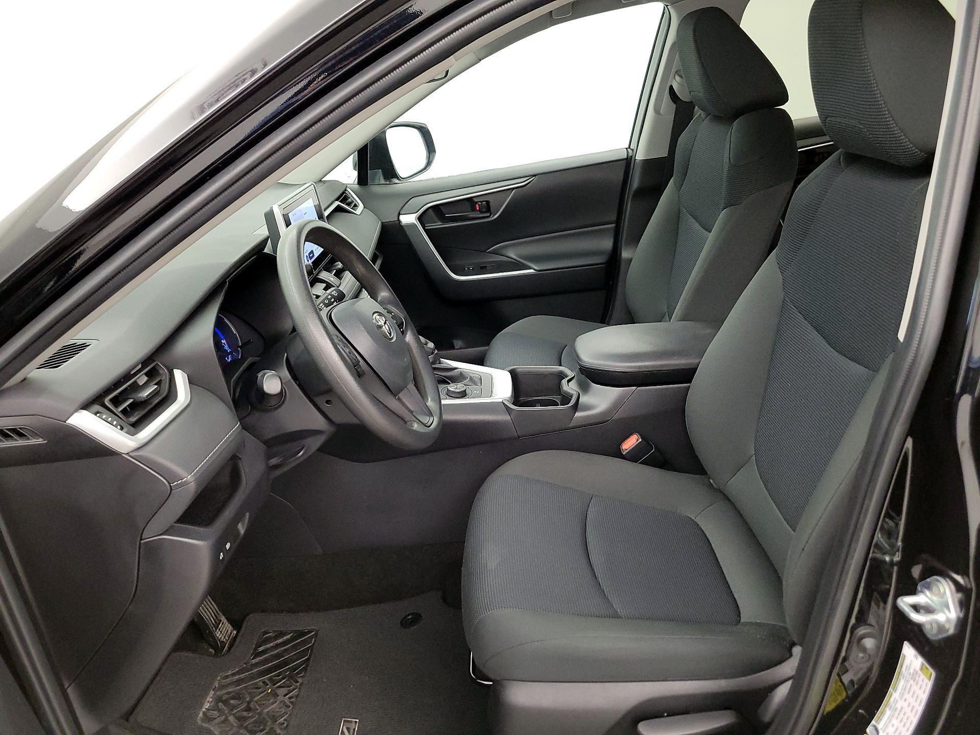 Thumbnail: 2024 Toyota RAV4 - 11